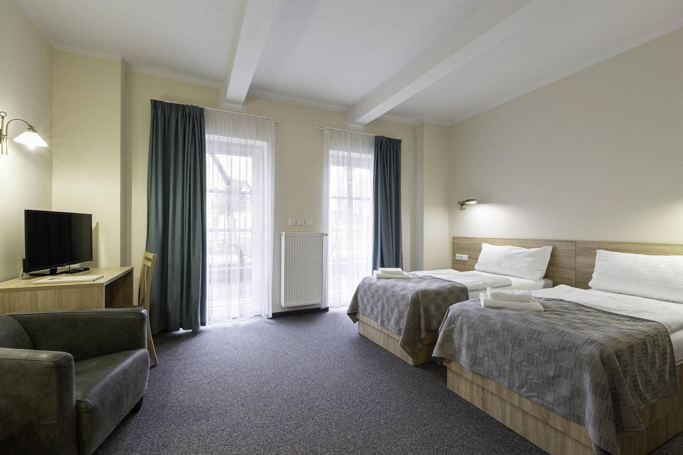 Statek 1738-Czech Republic-VSESTUDY-Room-8