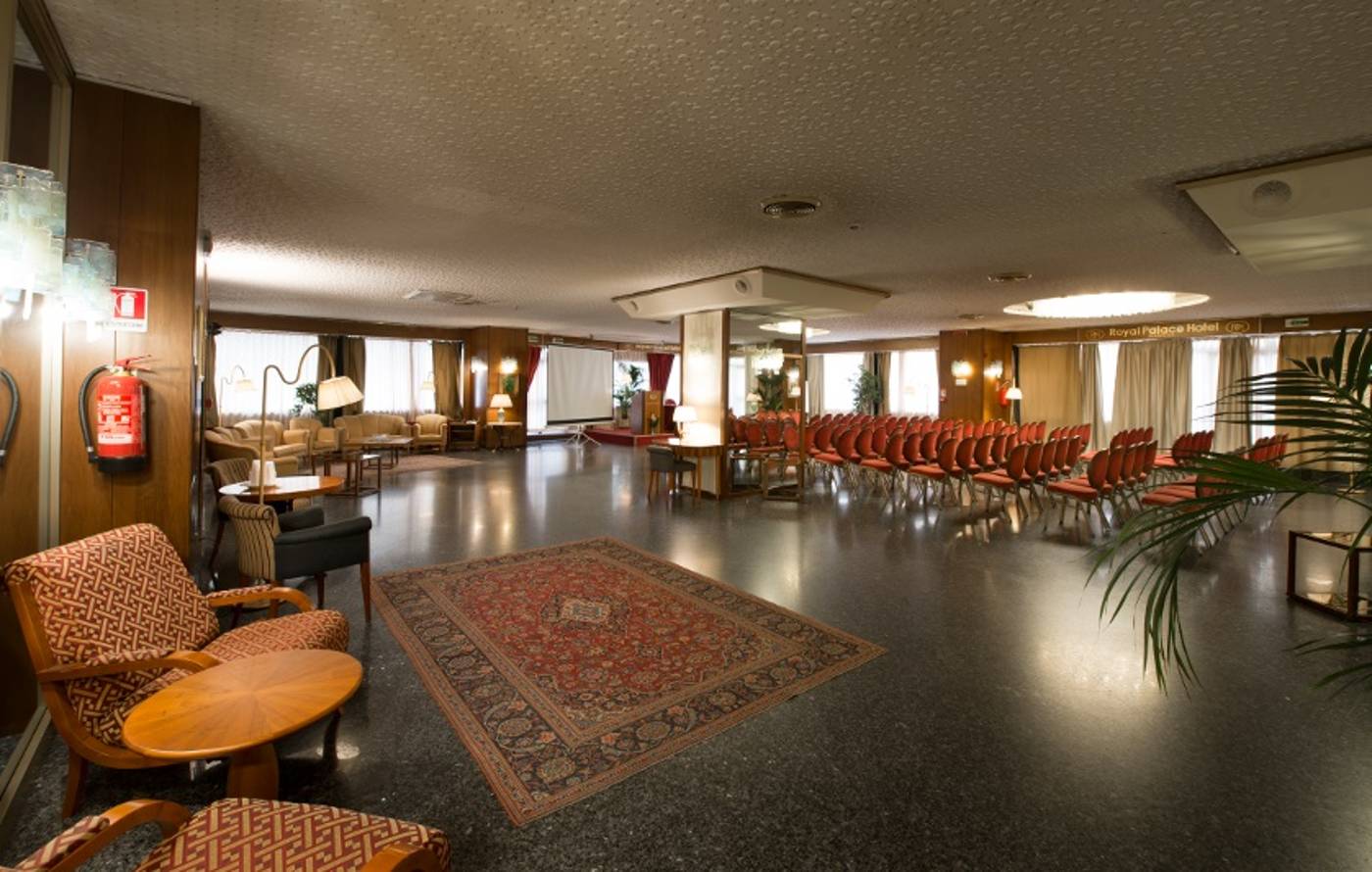 Royal-Palace-Conferences-25