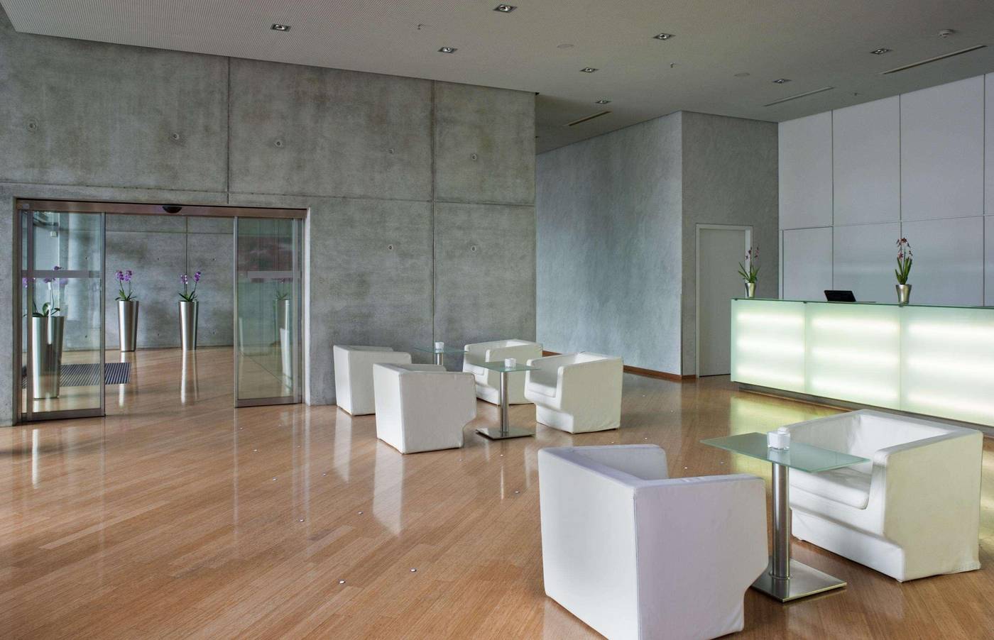 INNSIDE-Munchen-Parkstadt-Schwabing-Lobby-26