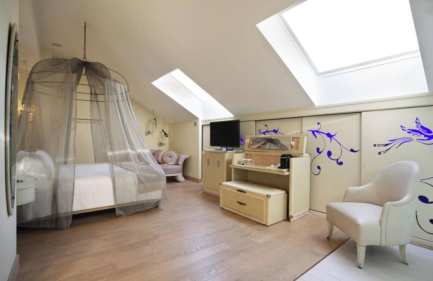 Chateau-Monfort-Room-15