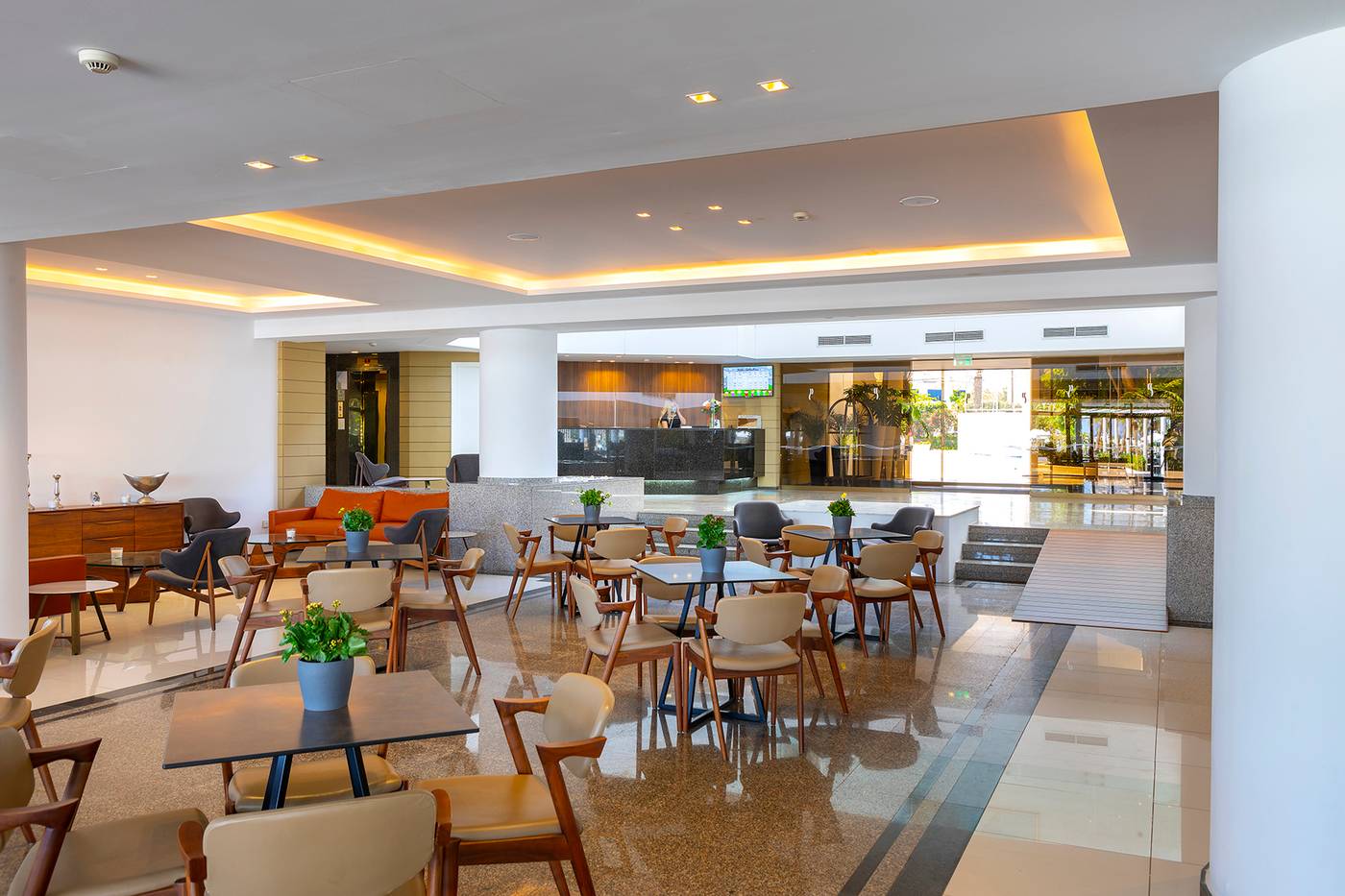 Crystal-Springs-Beach-Hotel-Lobby-33