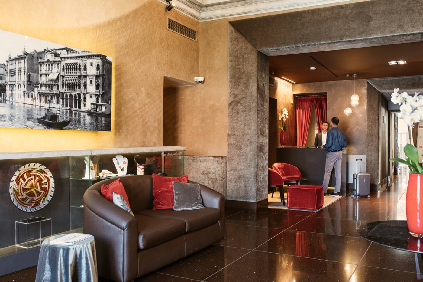 Palazzo-Barocci-Lobby-12