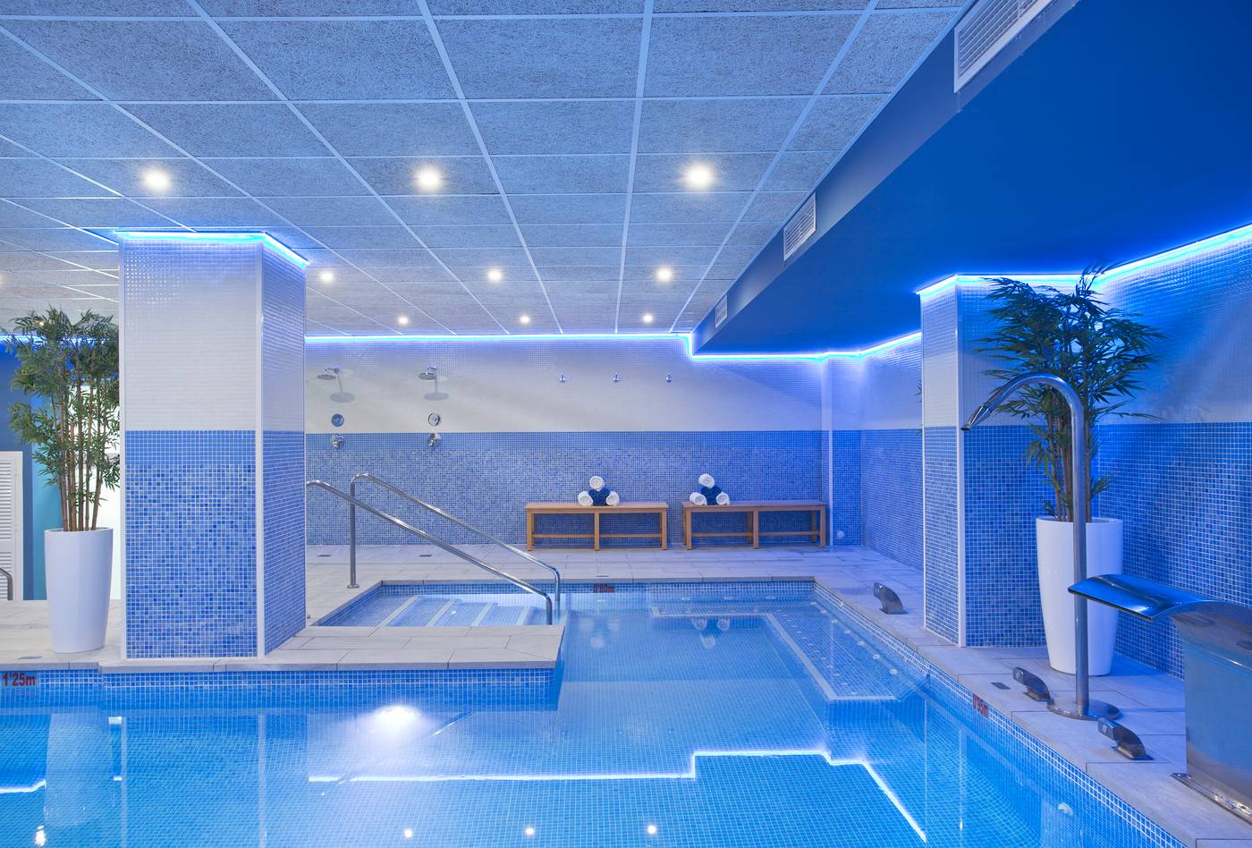 Sunset-Beach-Club-Pool-50