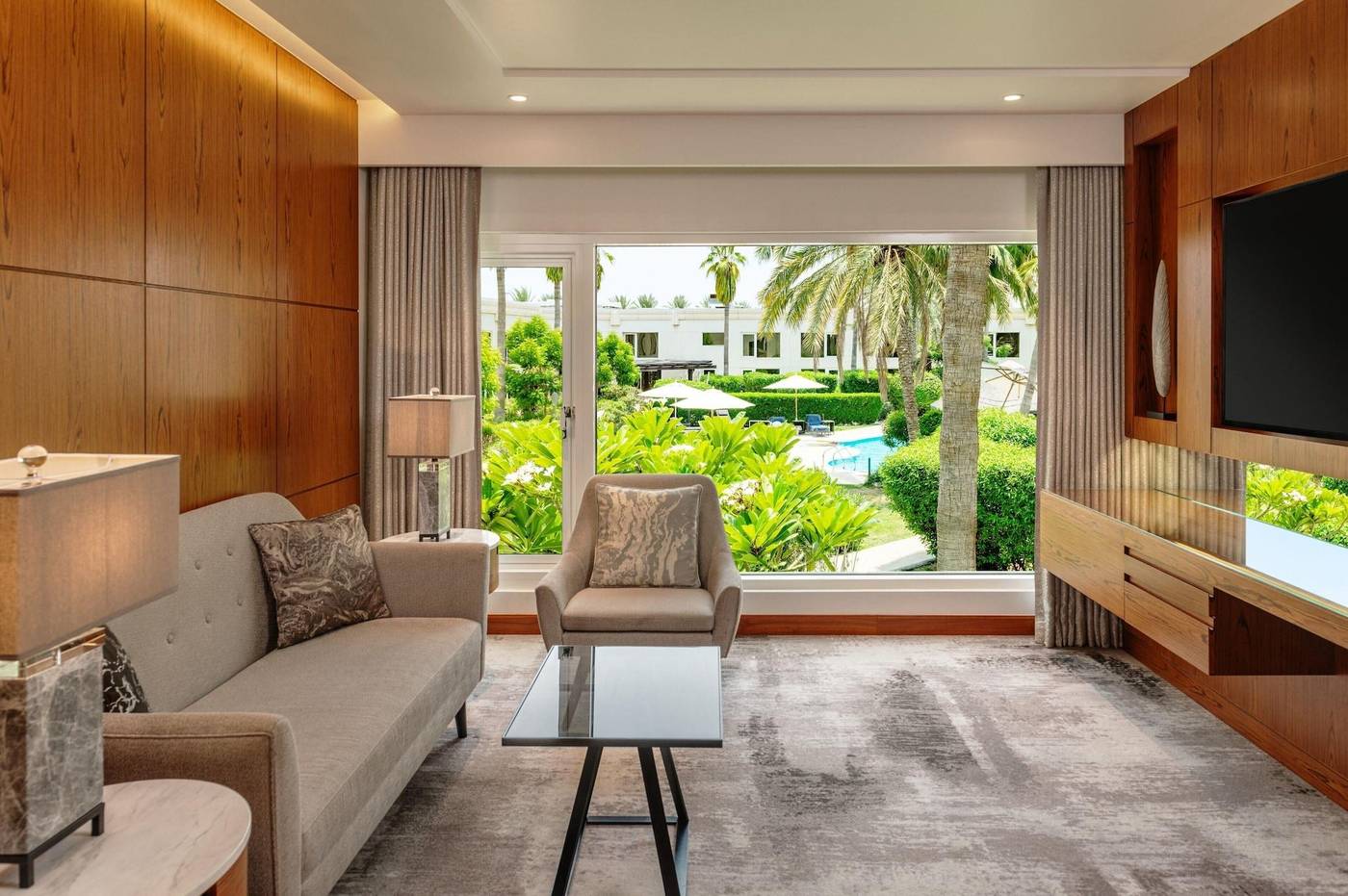 Le-Meridien-Dubai-Hotel---Conference-Centre-Room-34