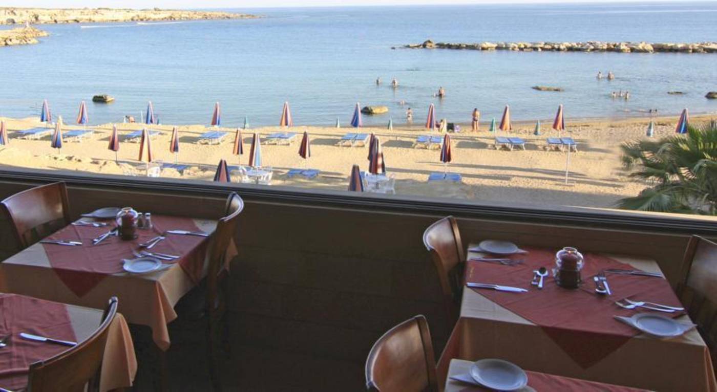 Corallia-Beach-Restaurant-22