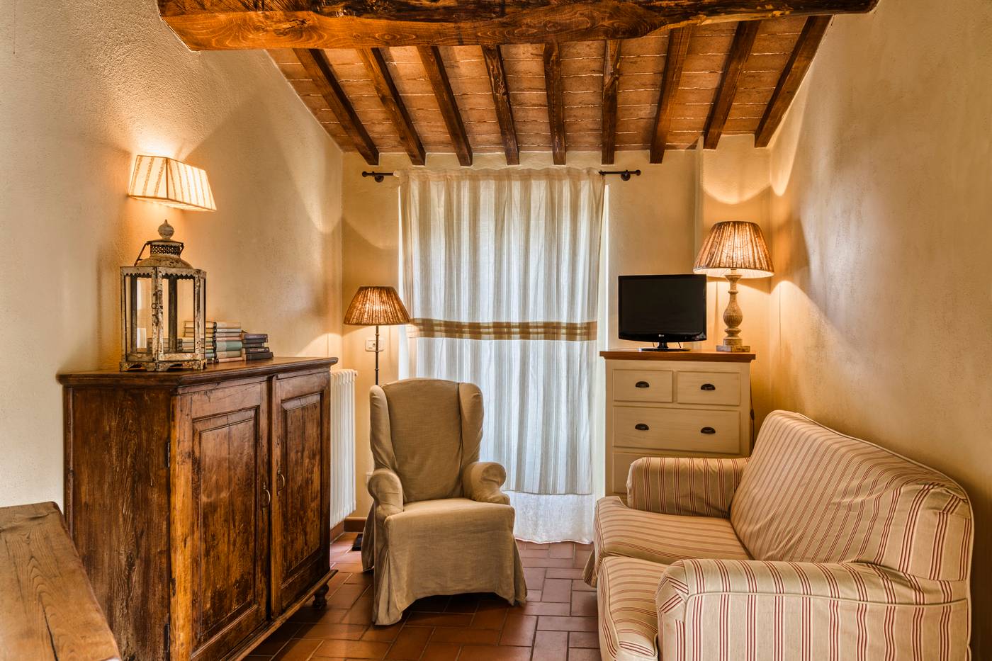Borgo-di-Pietrafitta-Relais-Room-6
