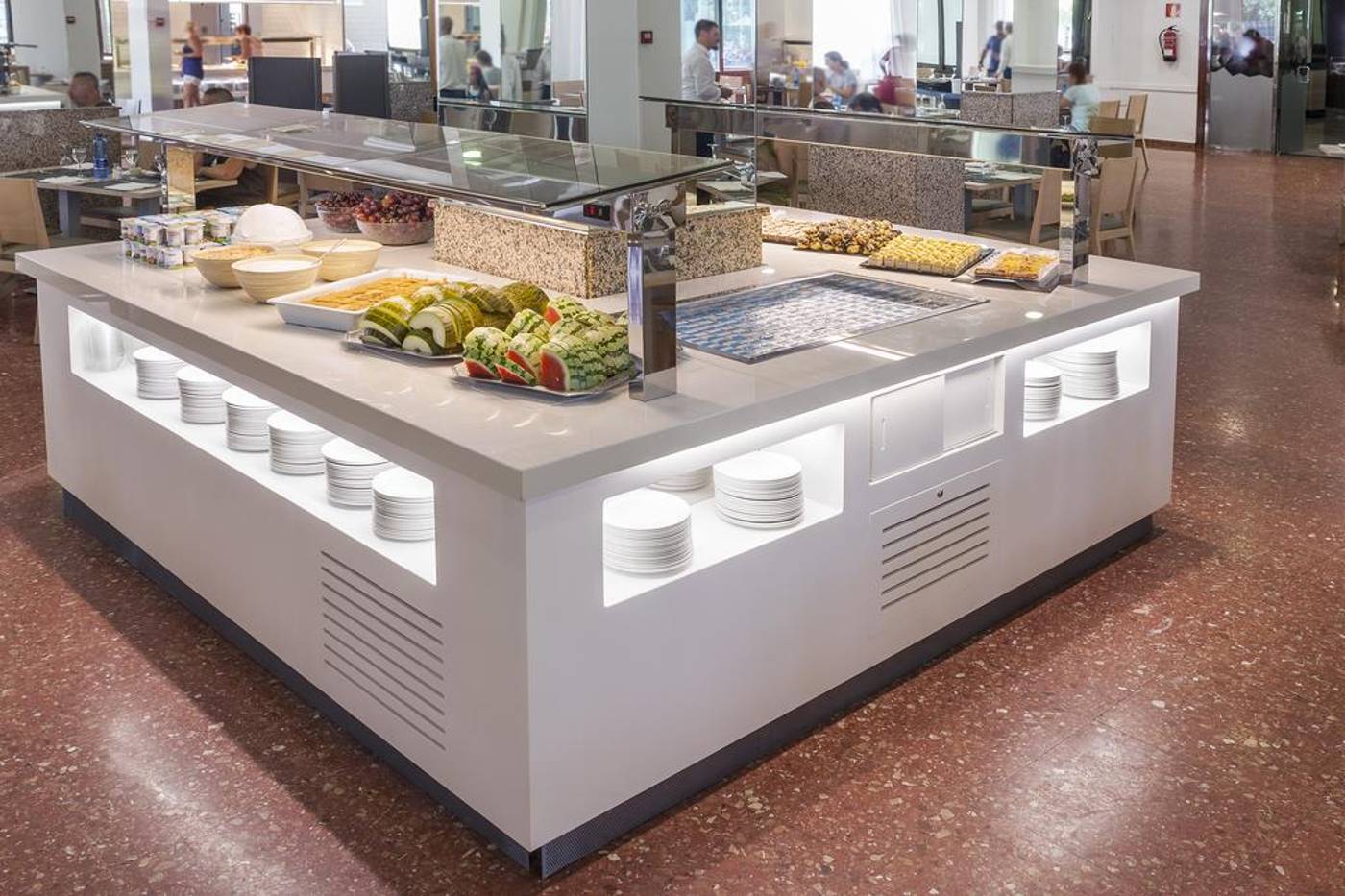 Port-Denia-Restaurant-32