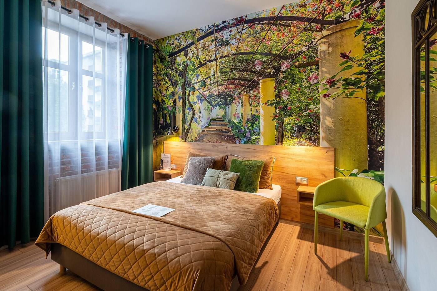 Art---Garden-Residence-Room-48