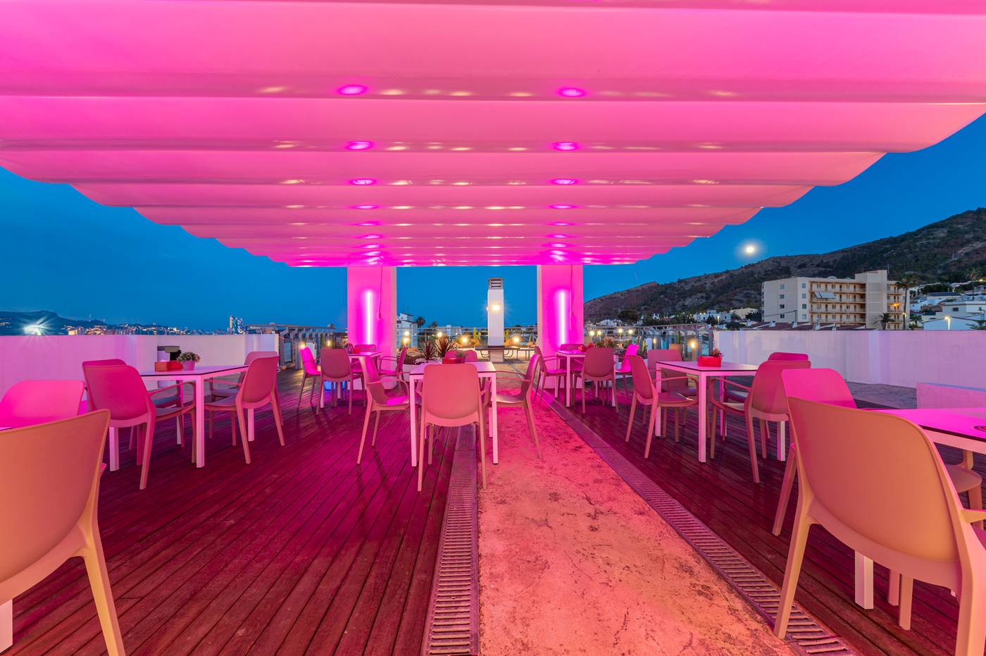 Rober-Palas-Terrace-26