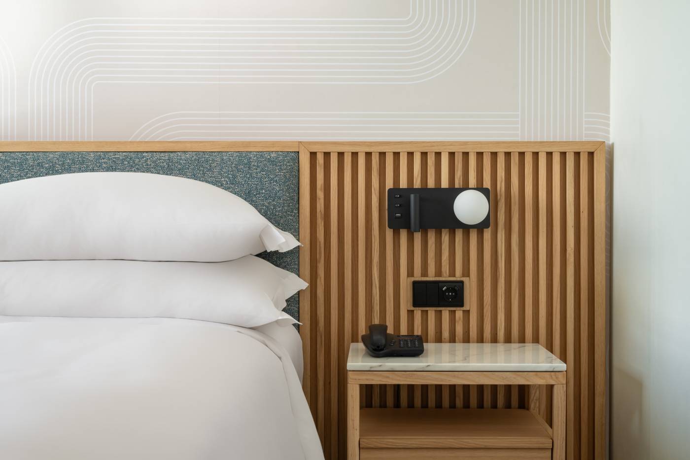 NAU-Salgados-Palace-Room-32