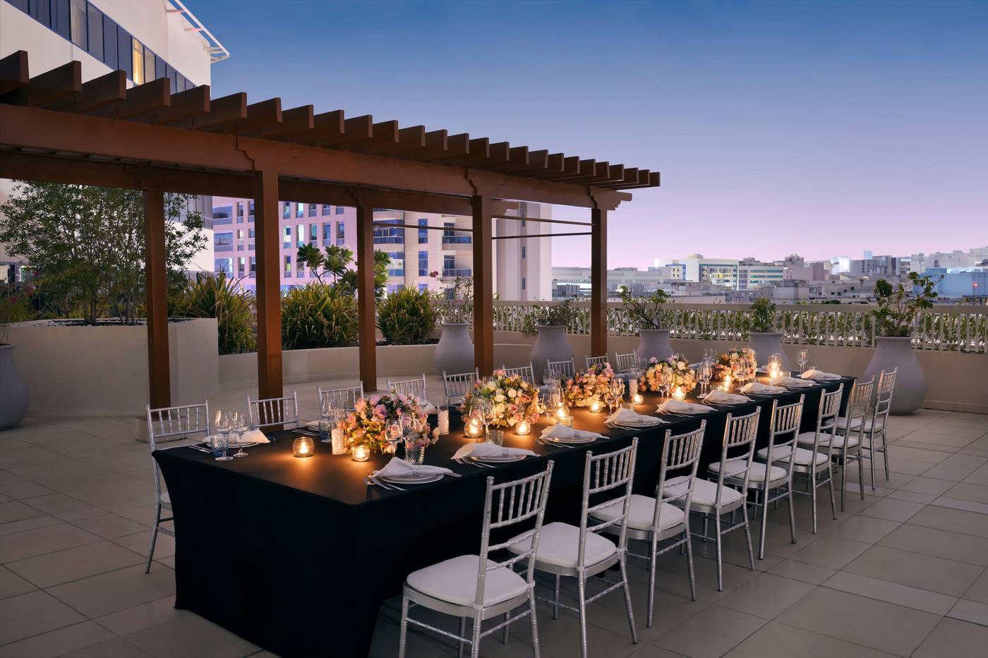 Hotel-Crowne-Plaza-Deira-Restaurant-95