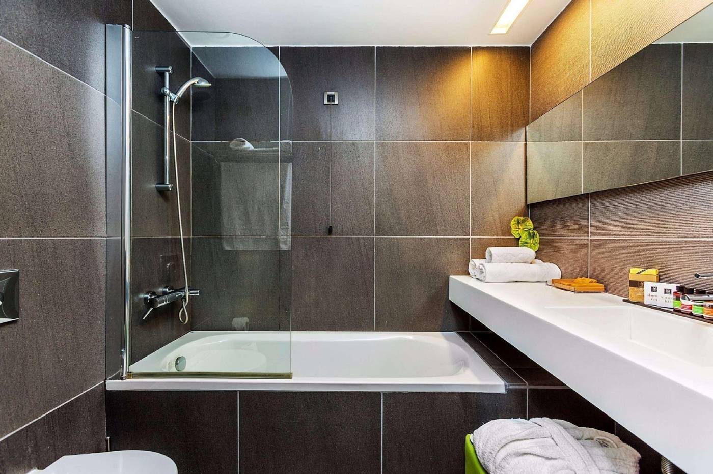 Skiathos-Palace-Hotel-Room-39