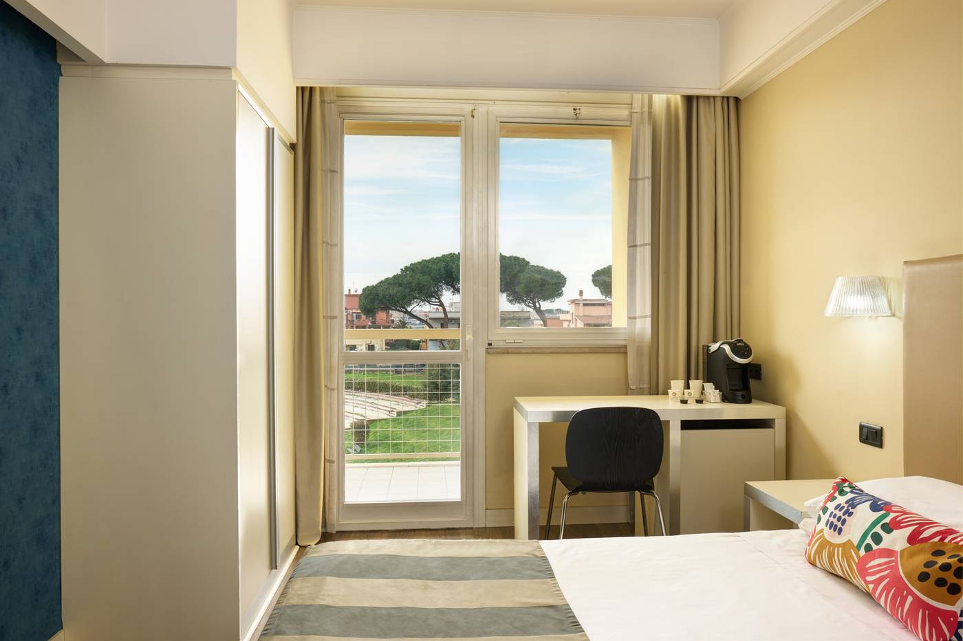 Roma-Tor-Vergata-Hotel-Room-7