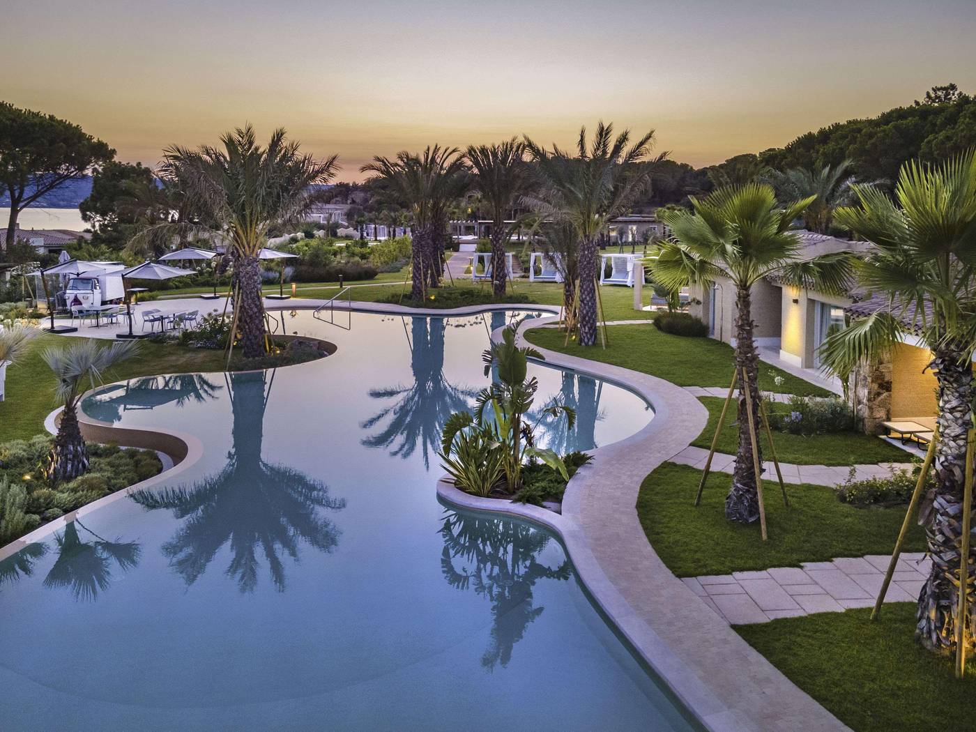 7Pines-Resort-Sardinia-Pool-2