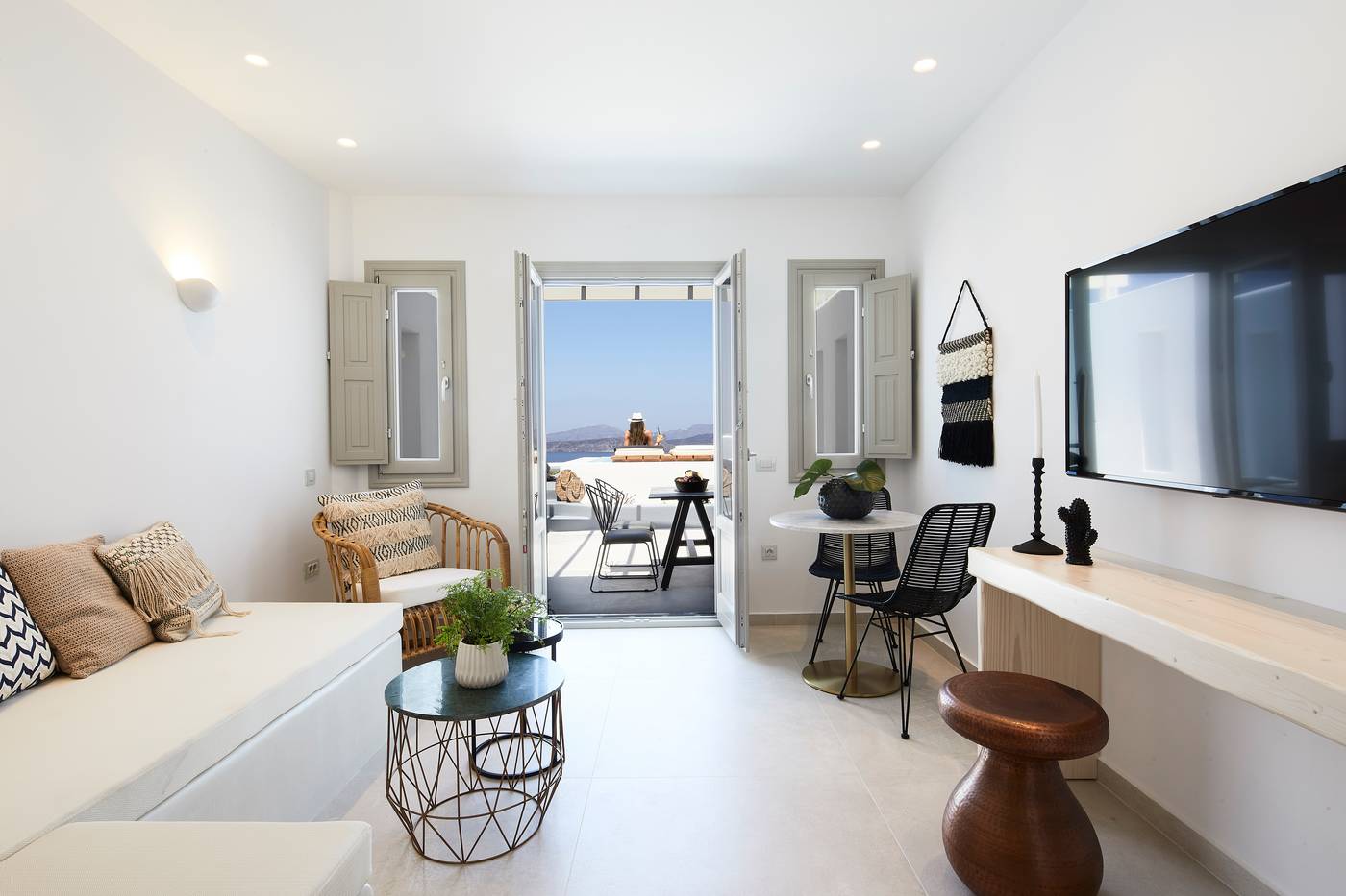 Phos-The-Boutique-Luxury-Hotel---Villas-Room-22