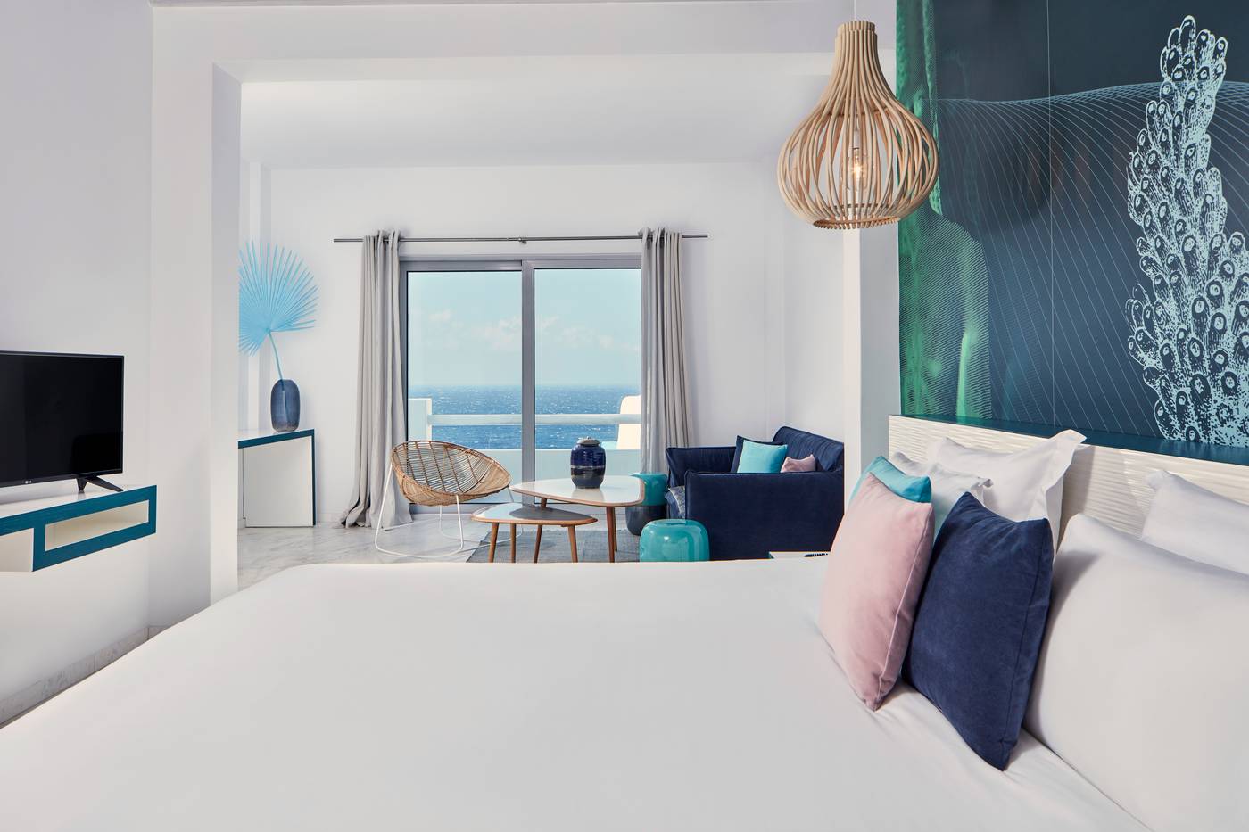 Kouros-Hotel---Suites-Room-25