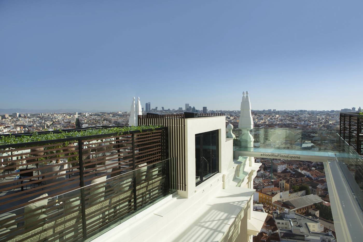 RIU-Plaza-Espana-Terrace-78