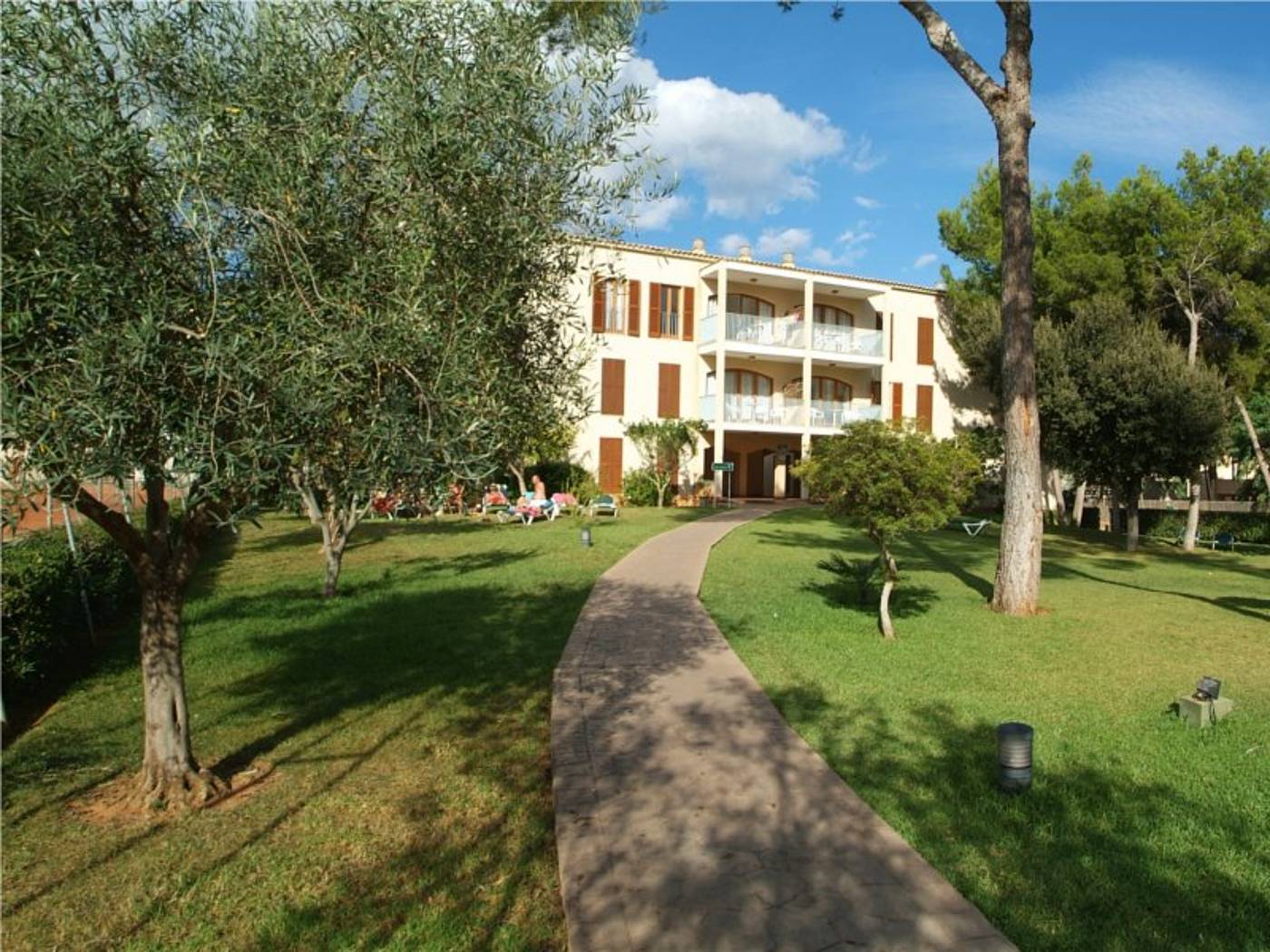 Protur Floriana Resort