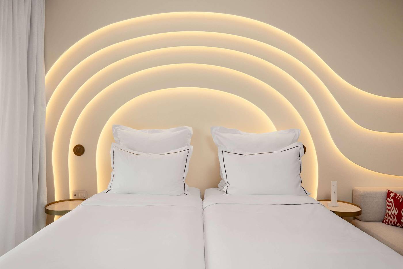 Isla-Brown-Corinthia-Resort---Spa--Curio-Collection-By-Hilton-Room-39