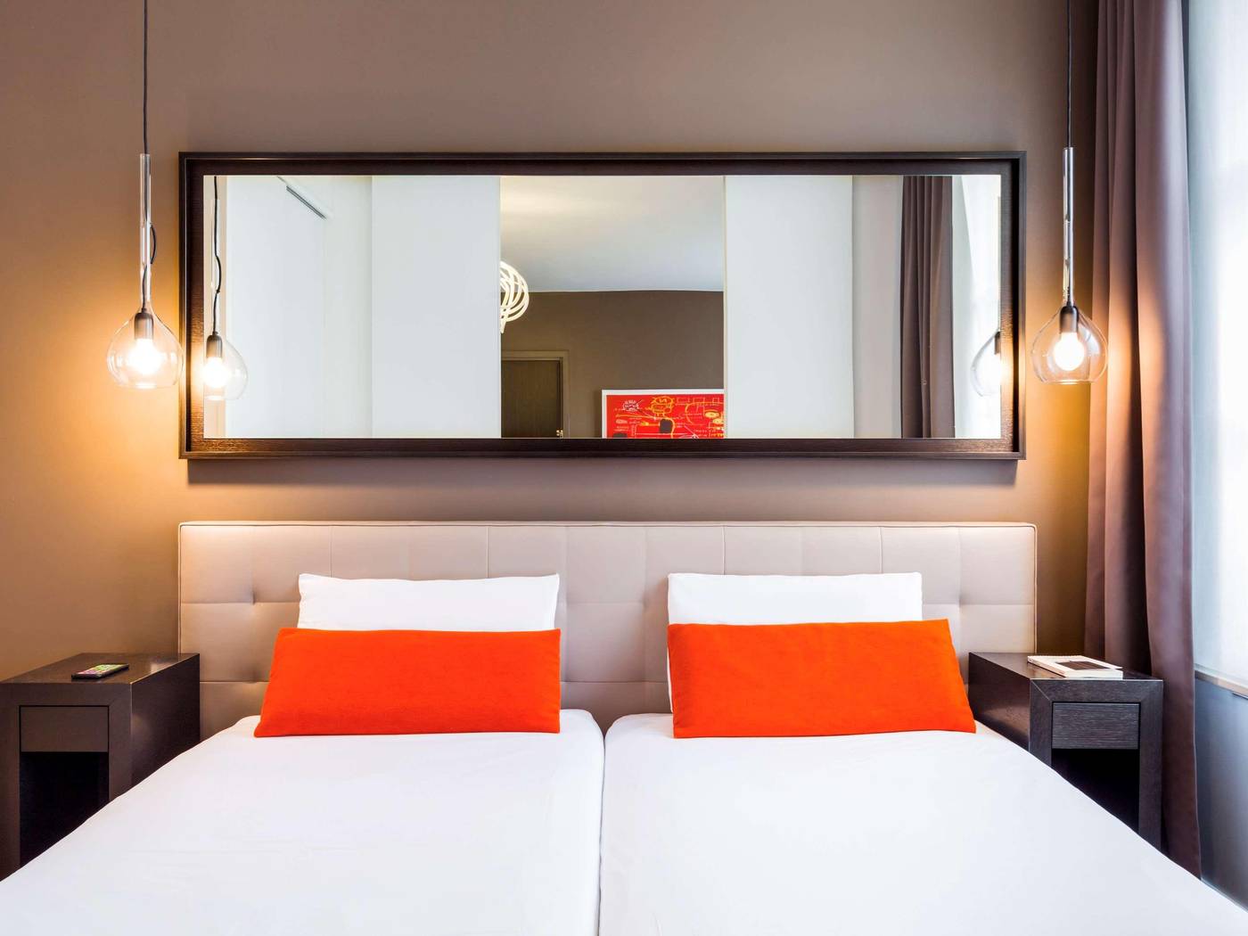 Hipark-Design-Suites-Nice-Room-19