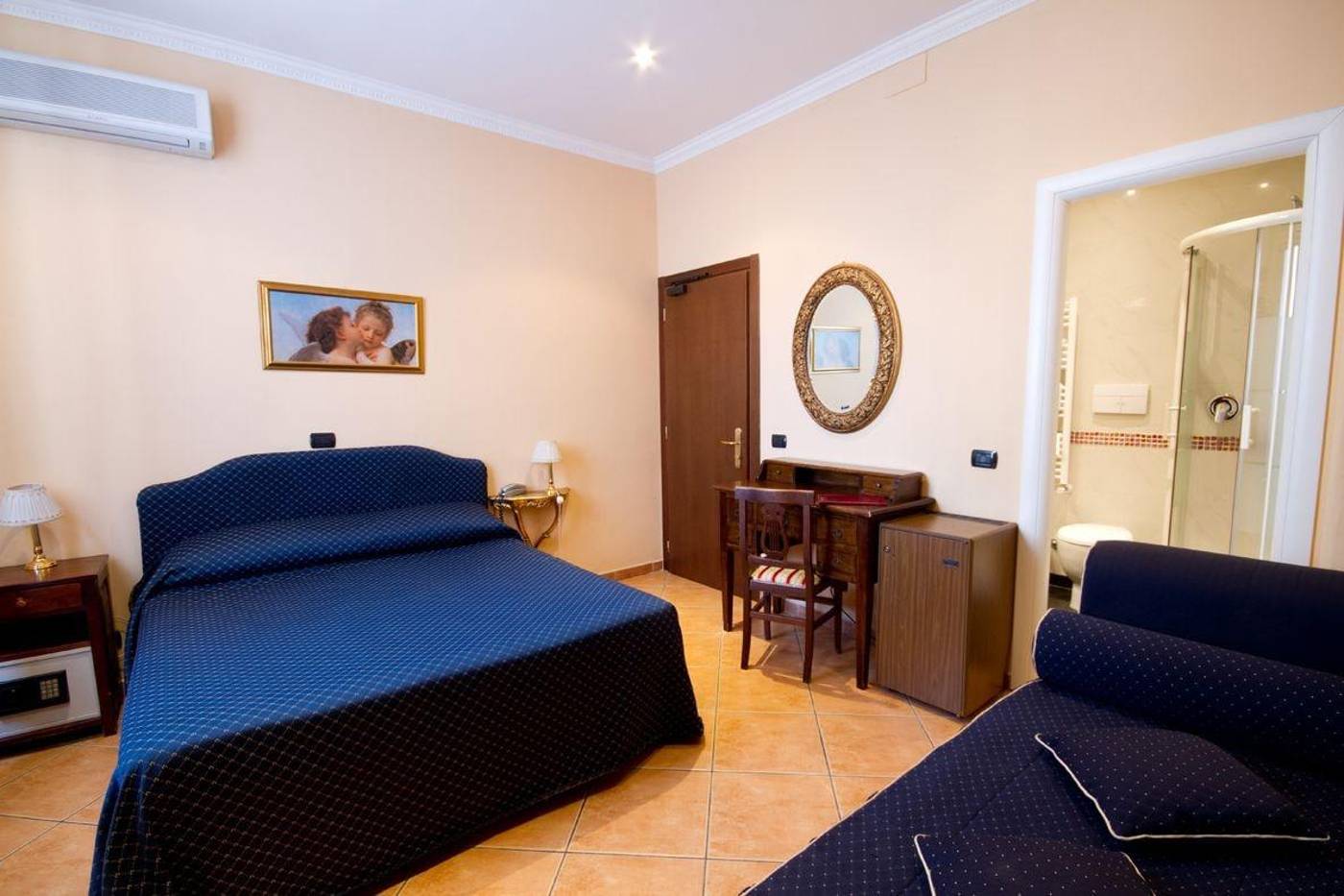Hotel-Caracciolo-Room-38