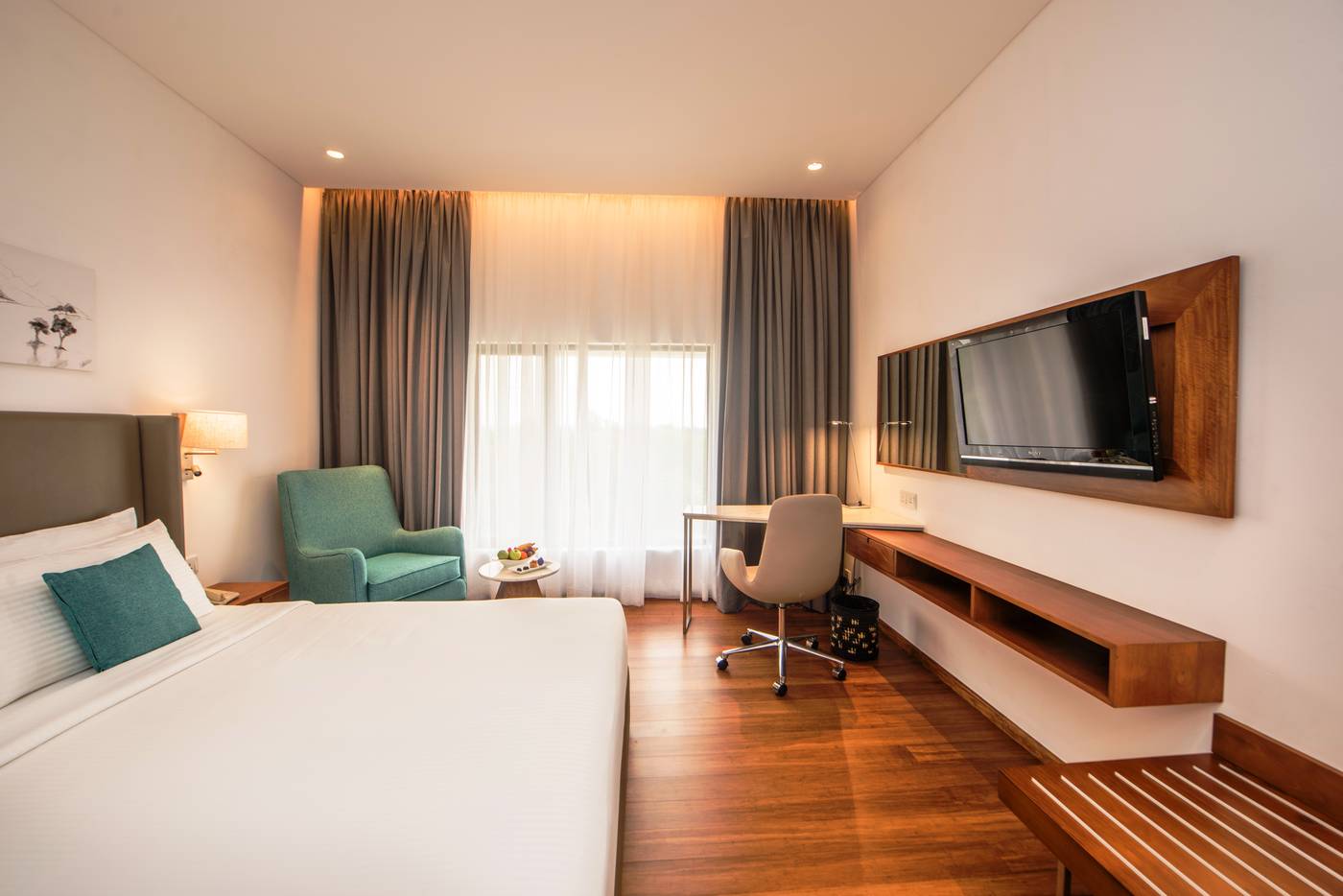 Vivanta-Colombo-Airport-Garden-Room-9