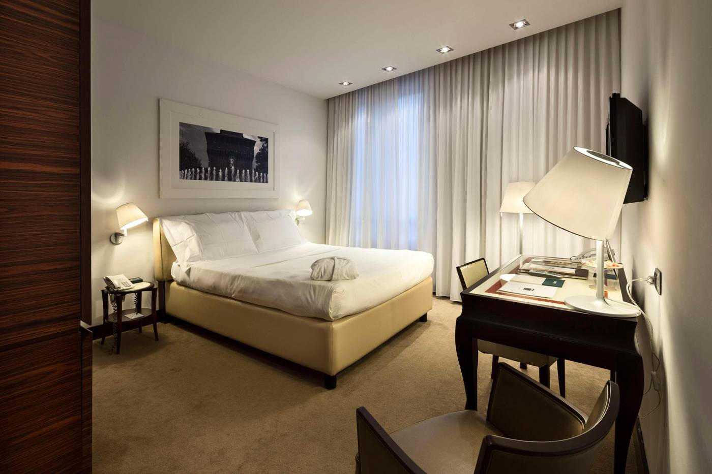 Unahotels-Cusani-Milano-Room-16