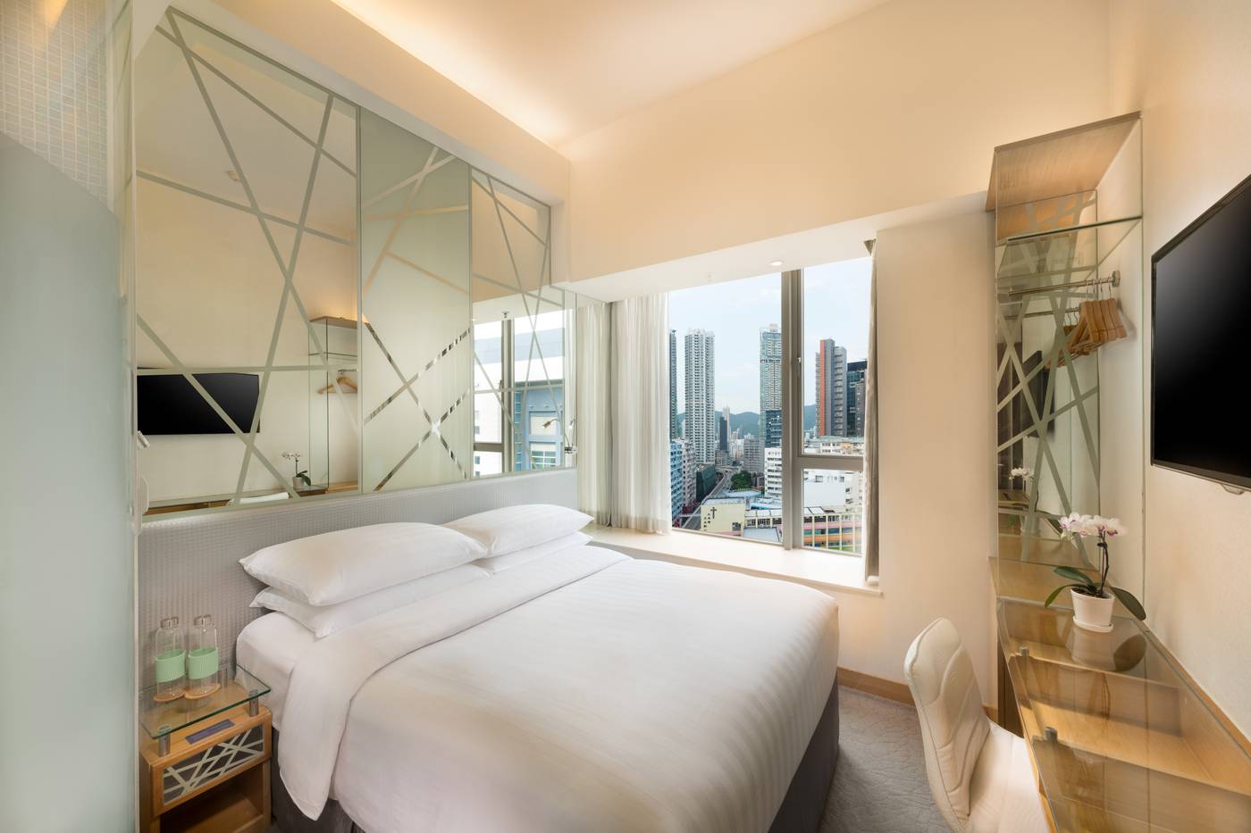 Dorsett-Mongkok-Hong-Kong-Room-12