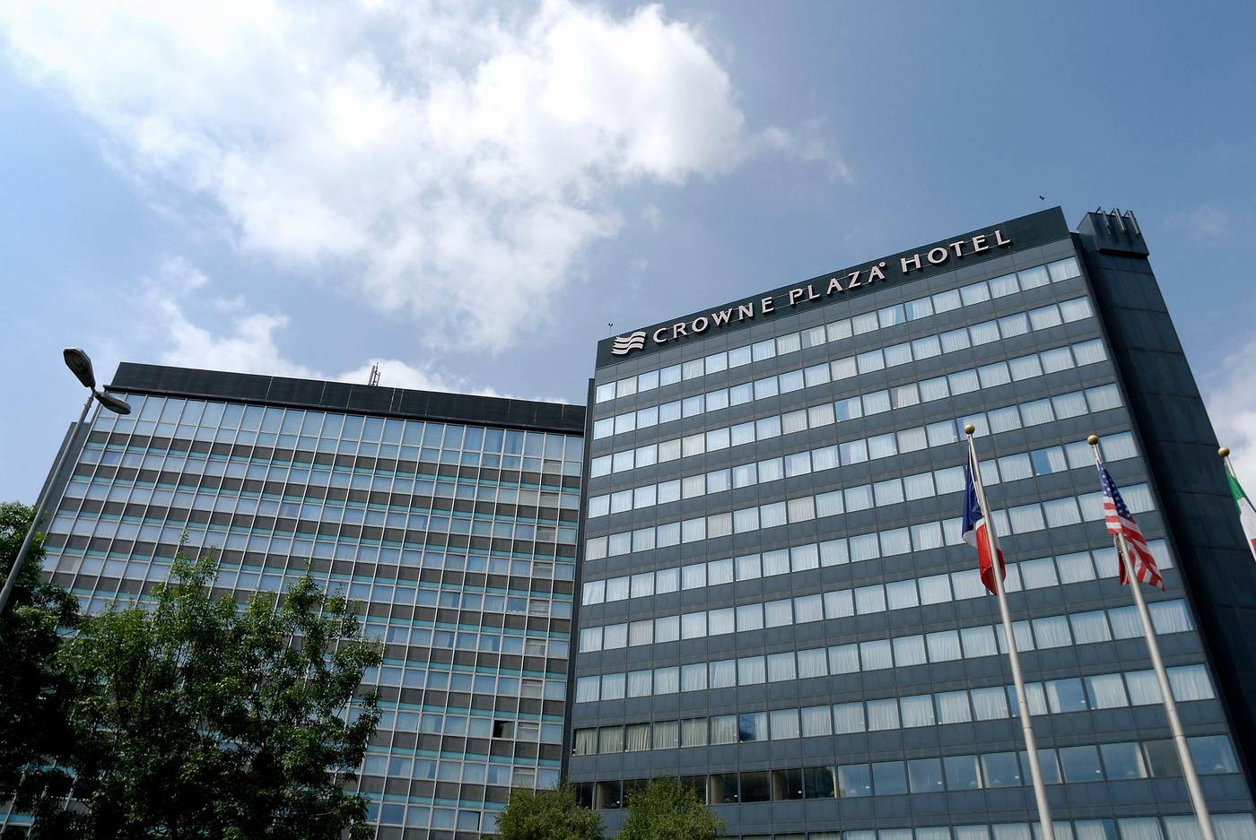 Crowne-Plaza-Milan-Linate-General-view-9