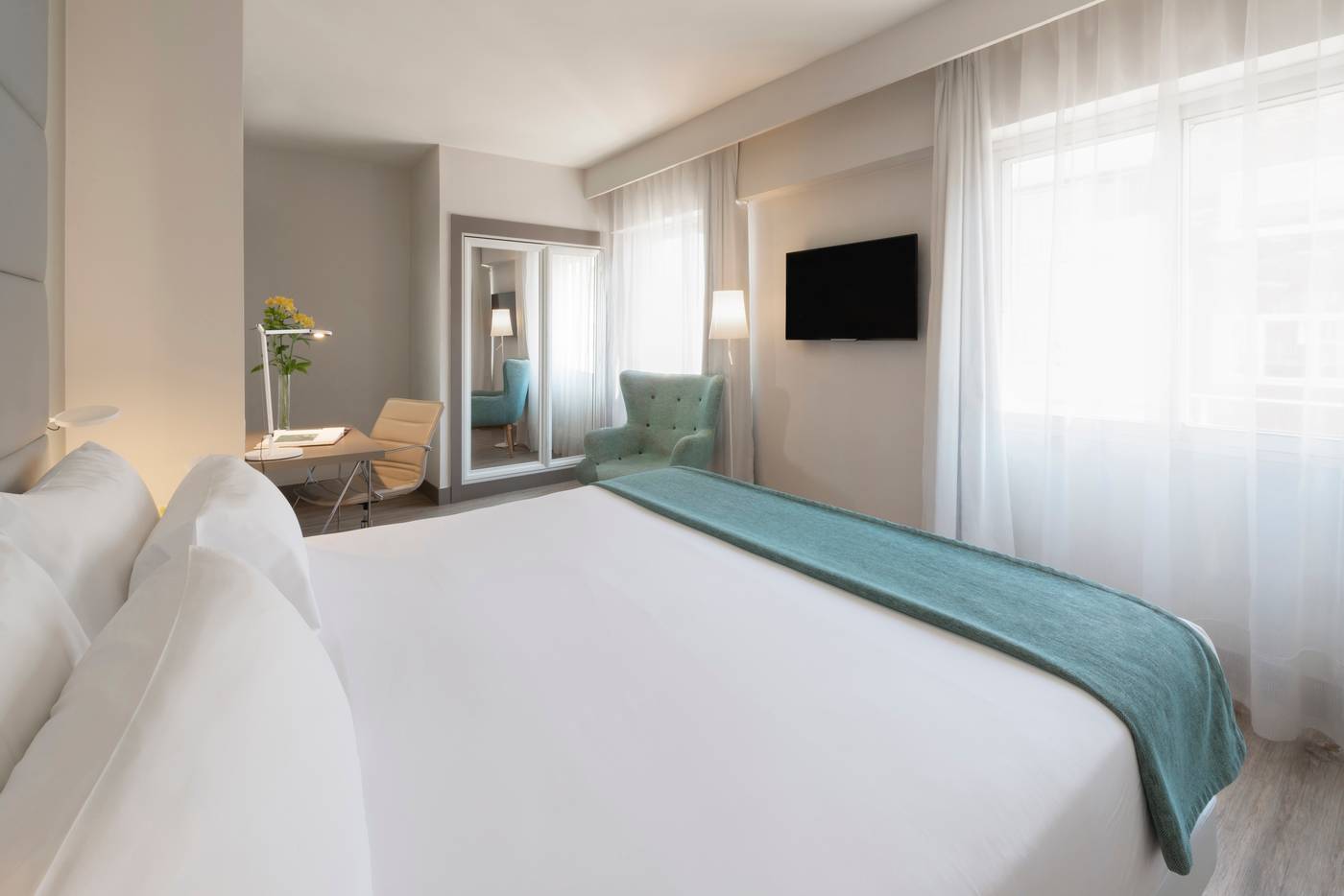 NH-Madrid-Zurbano-Room-25