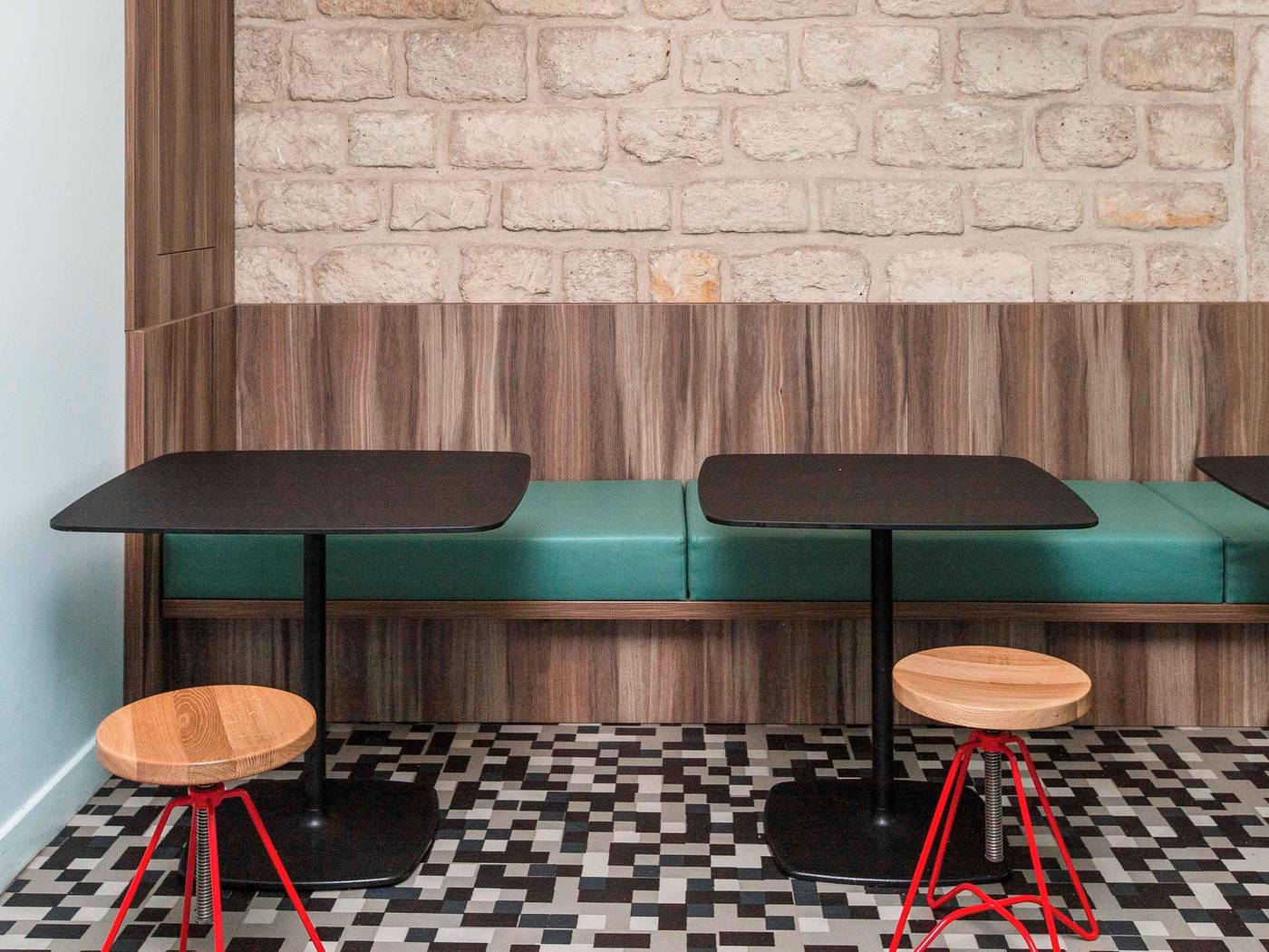 ibis-Styles-Paris-Gare-Saint-Lazare-Restaurant-18