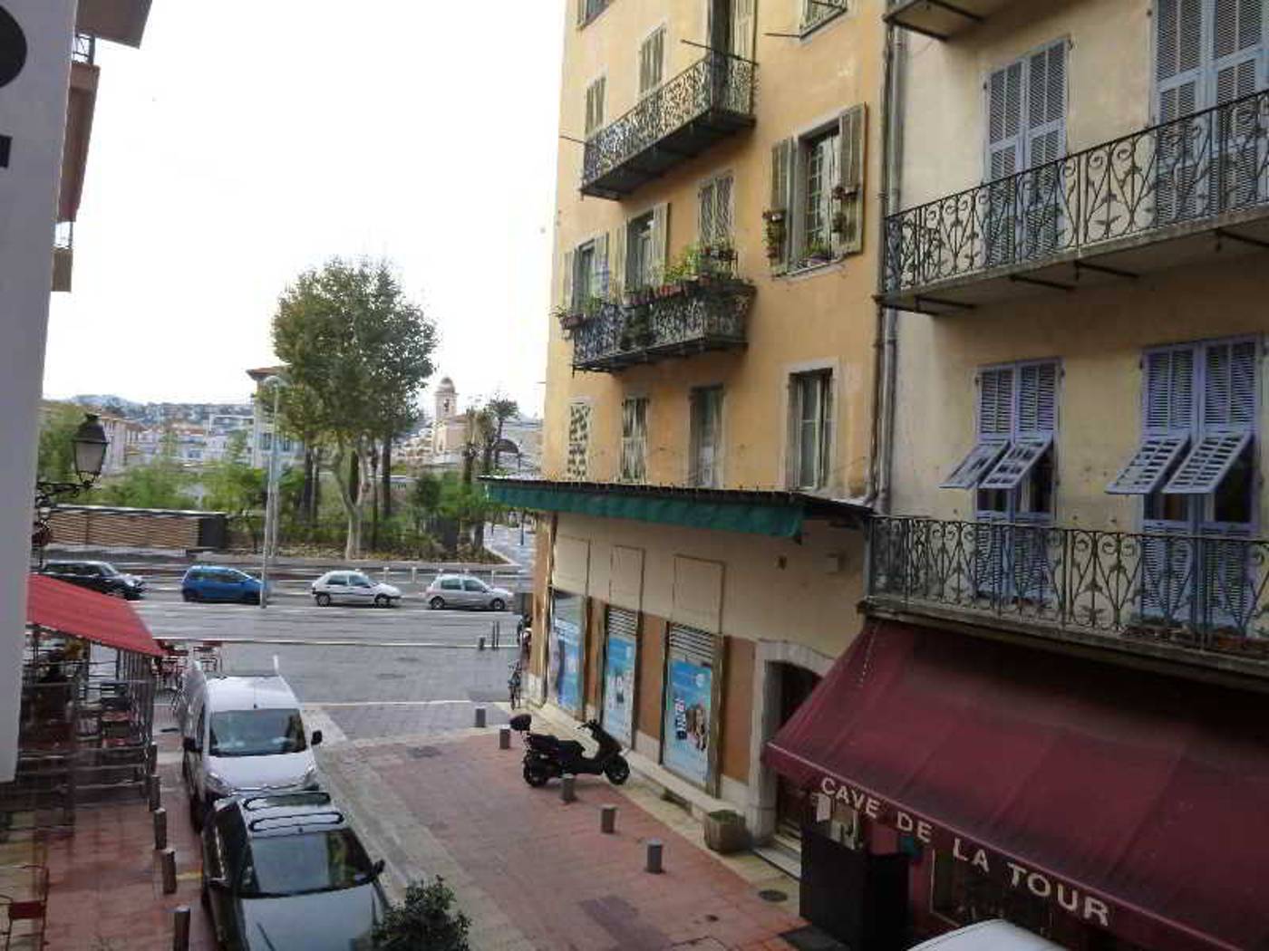 Villa-La-Tour-Terrace-2