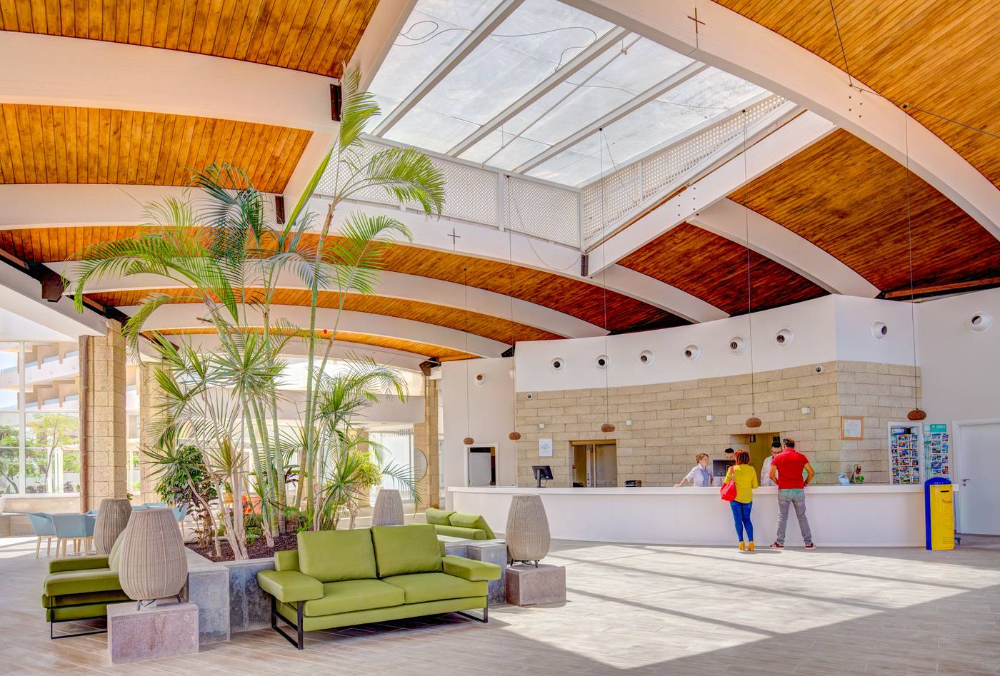 SBH-Maxorata-Resort-Lobby-38