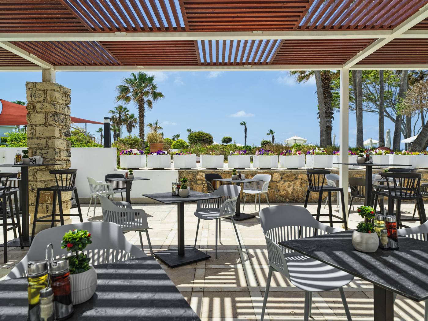 Leonardo-Plaza-Cypria-Maris-Beach-Hotel---Spa---Adults-Only-Restaurant-20