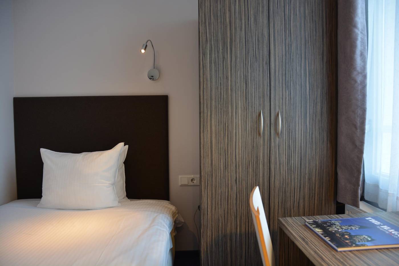 Court Garden Hotel Ecodesigned-Netherlands-THE HAGUE-Room-10