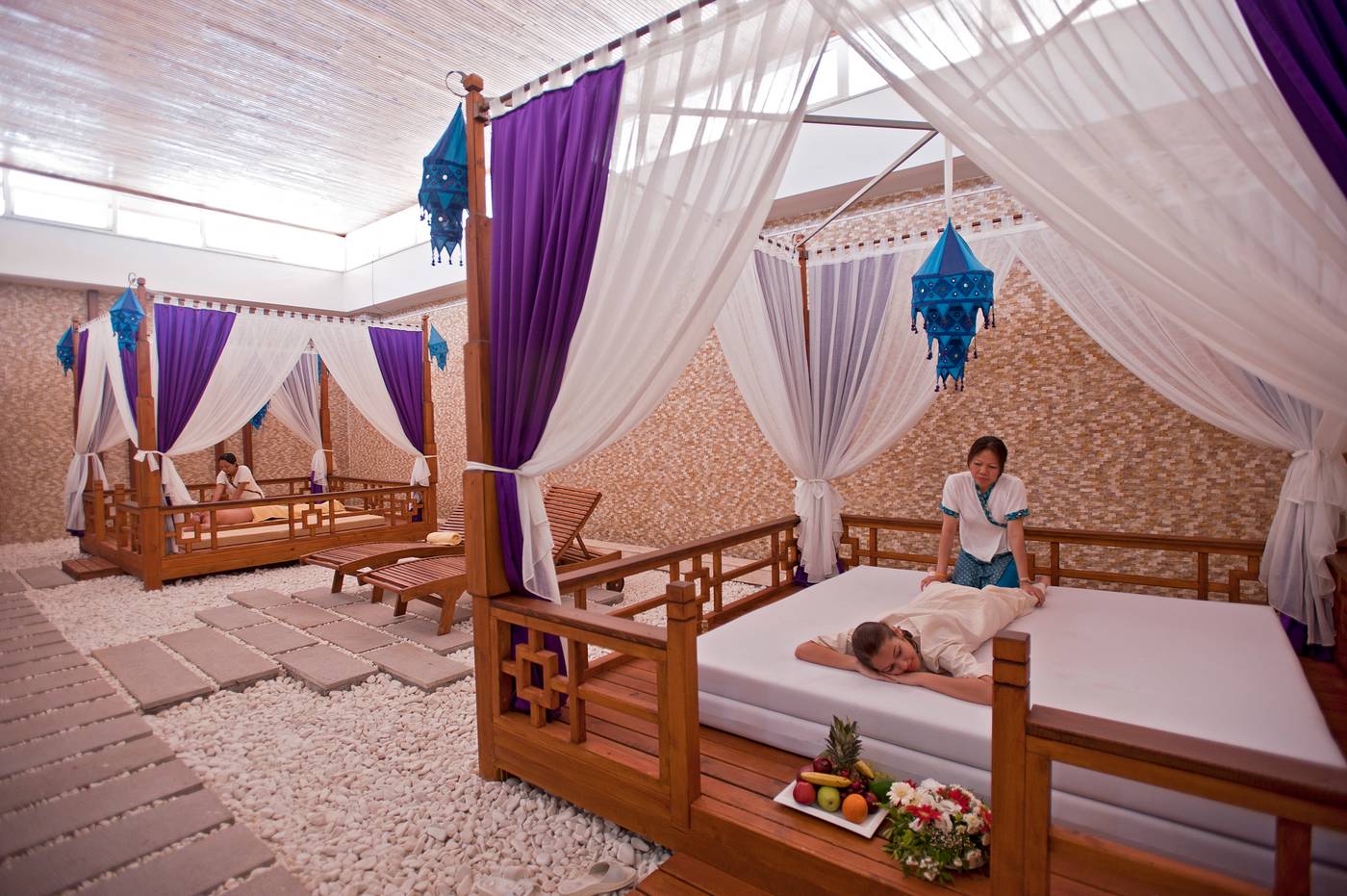 Crystal Deluxe Resort & Spa