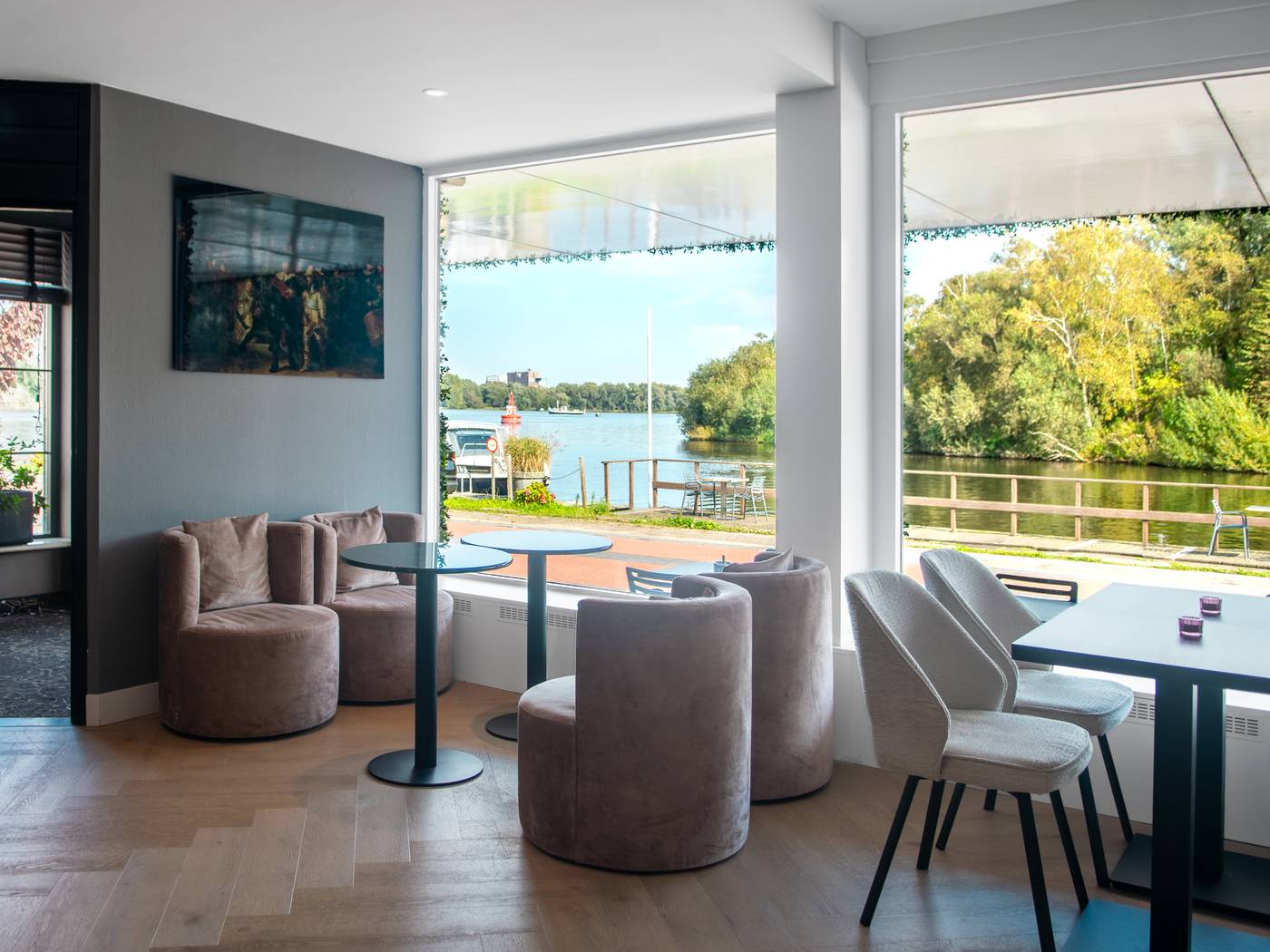 Amsterdam-Lake-Hotel-Room-3