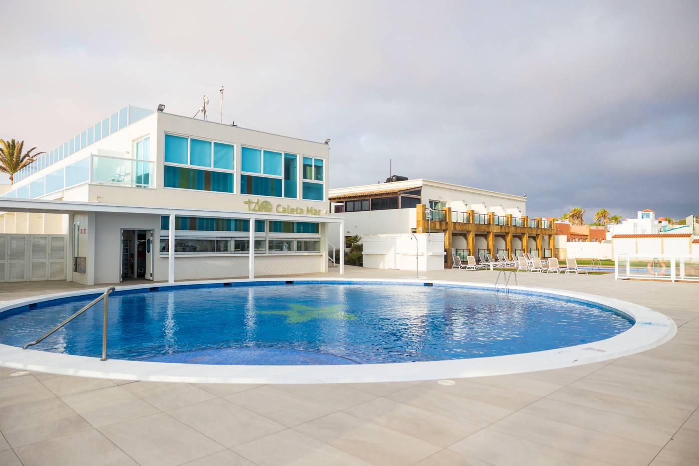 Hotel-Boutique-Tao-Caleta-Mar-Pool-4