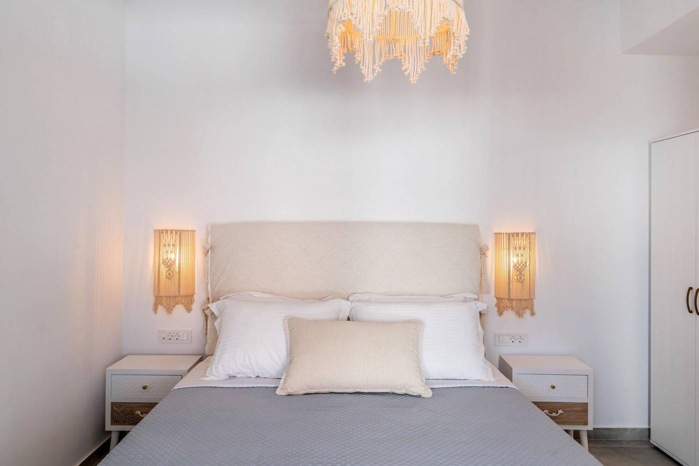 Santorossa-Luxury-Villas-Room-28