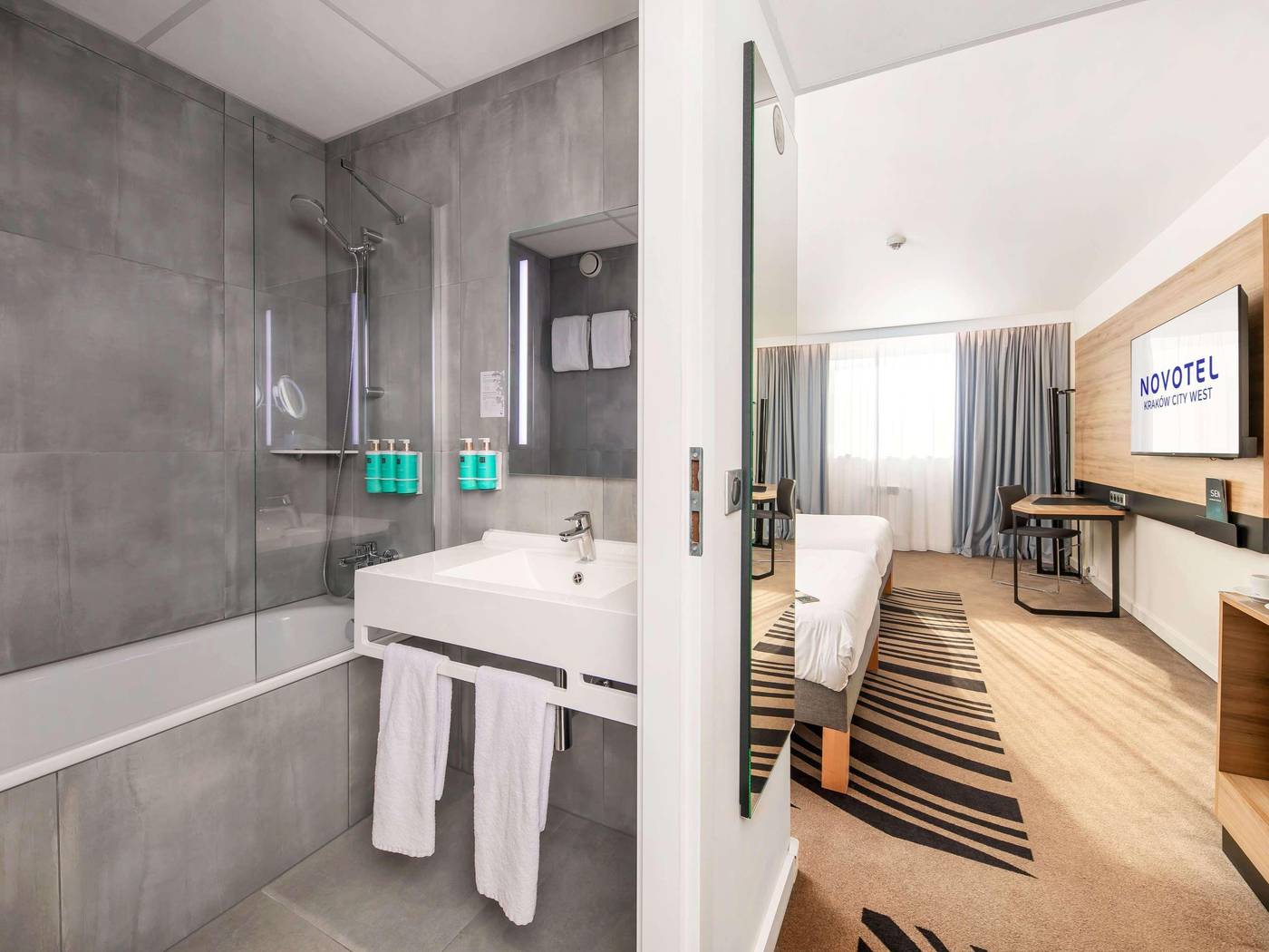 Novotel-Krakow-City-West-Room-67