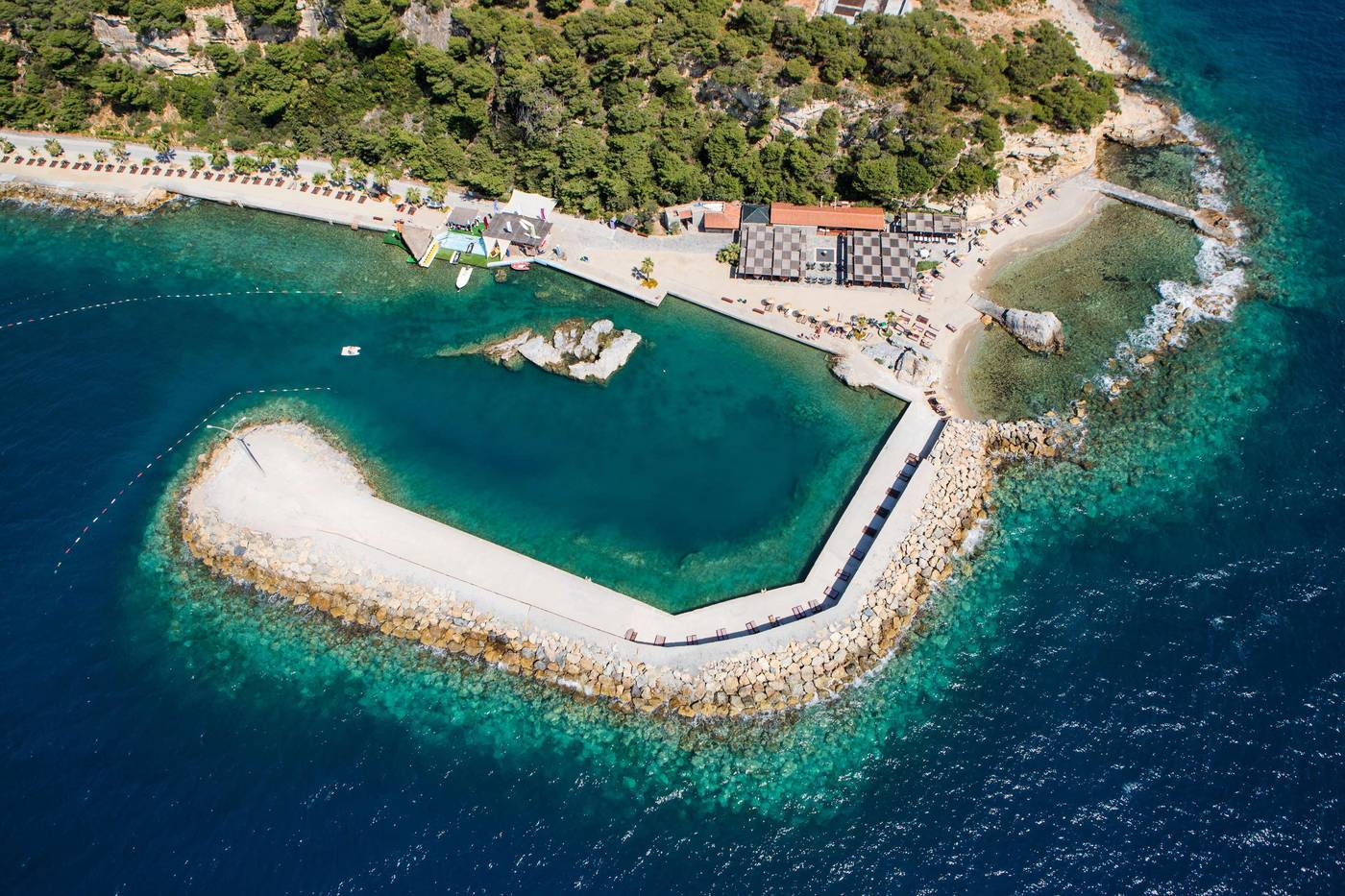 Pine-Bay-Holiday-Resort-Pool-81