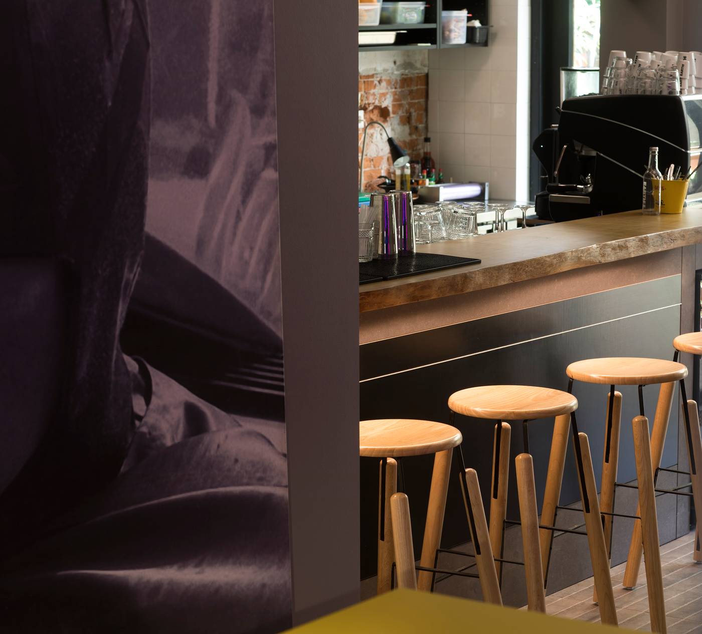 The-Arcade-Hotel-Bar-6