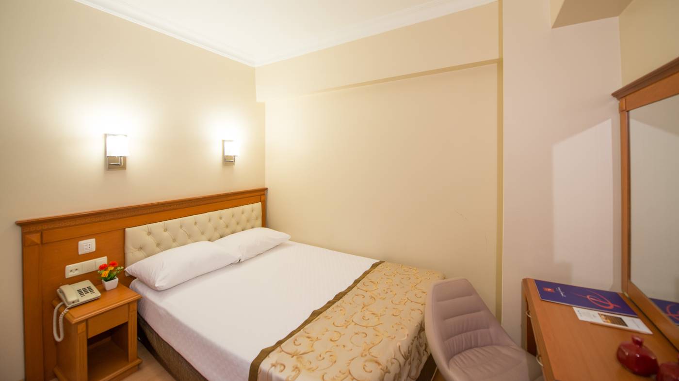 Prestige-Hotel-Old-City-Room-37