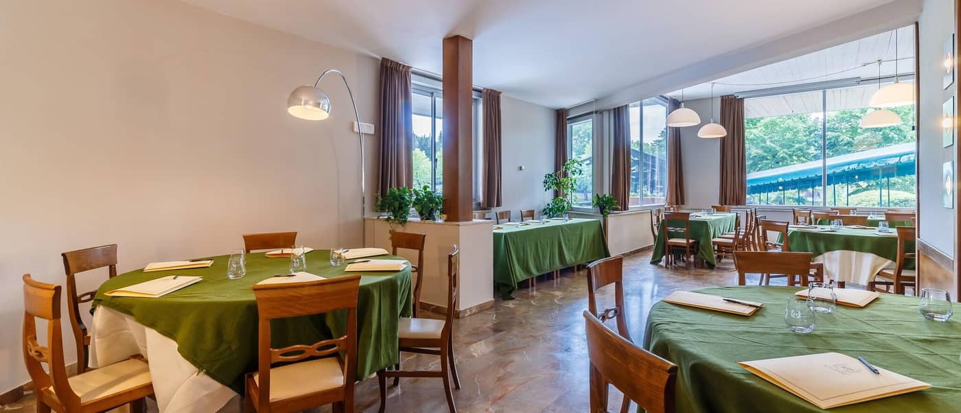 Country-Club-Restaurant-26