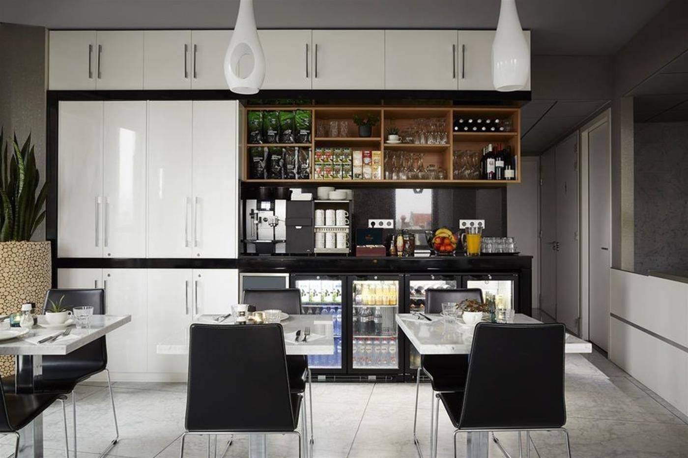 Amadi-Park-Restaurant-12