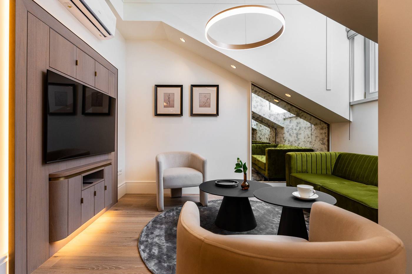 Art-Boutique-ApartHotel-Room-10