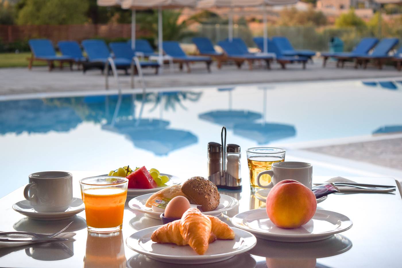 Zoes-Hotel-Restaurant-25