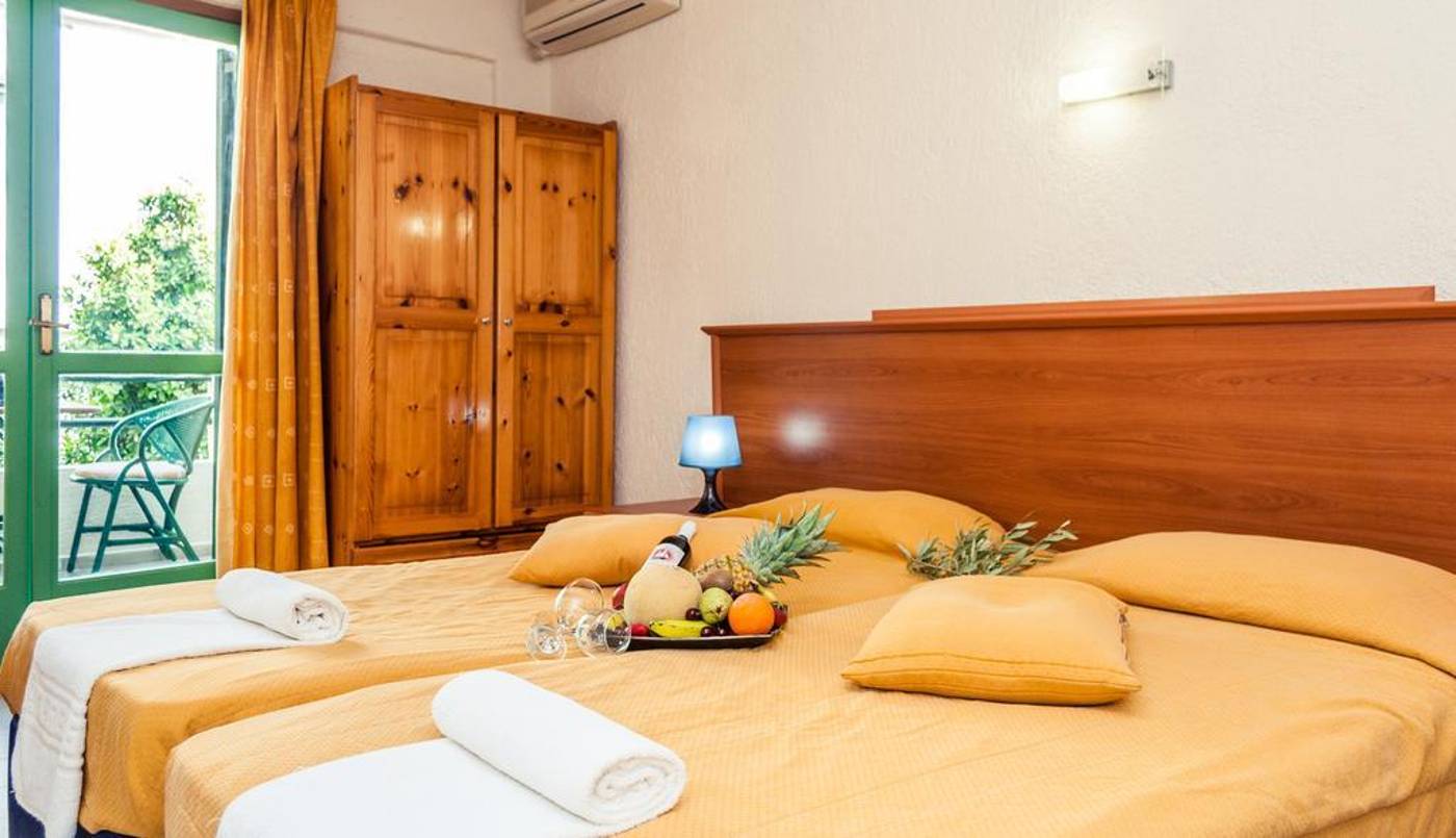 Elounda-Olive-Garden-Studios-General-view-12