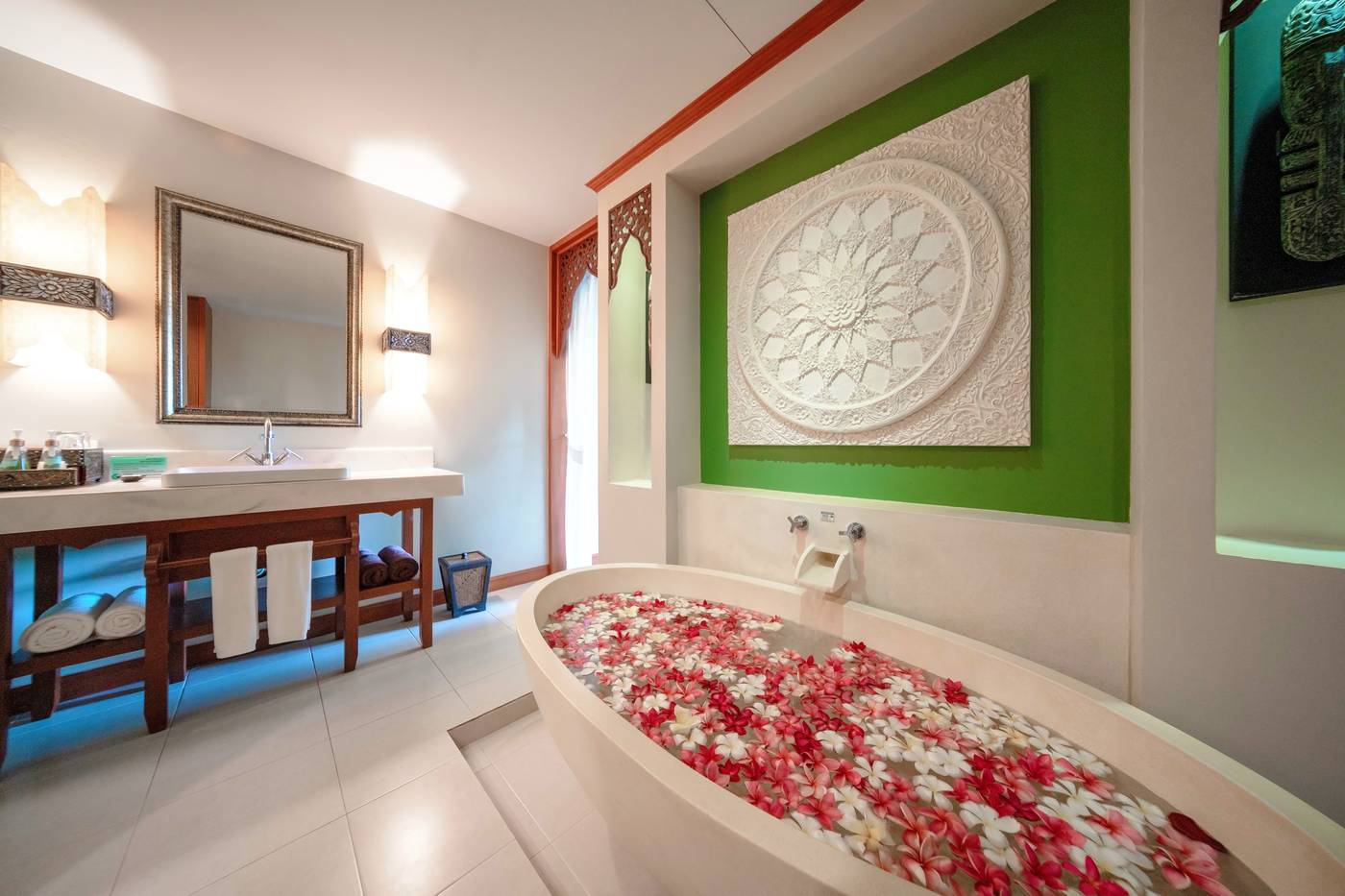 Rawai-Palm-Beach-Resort-Room-26