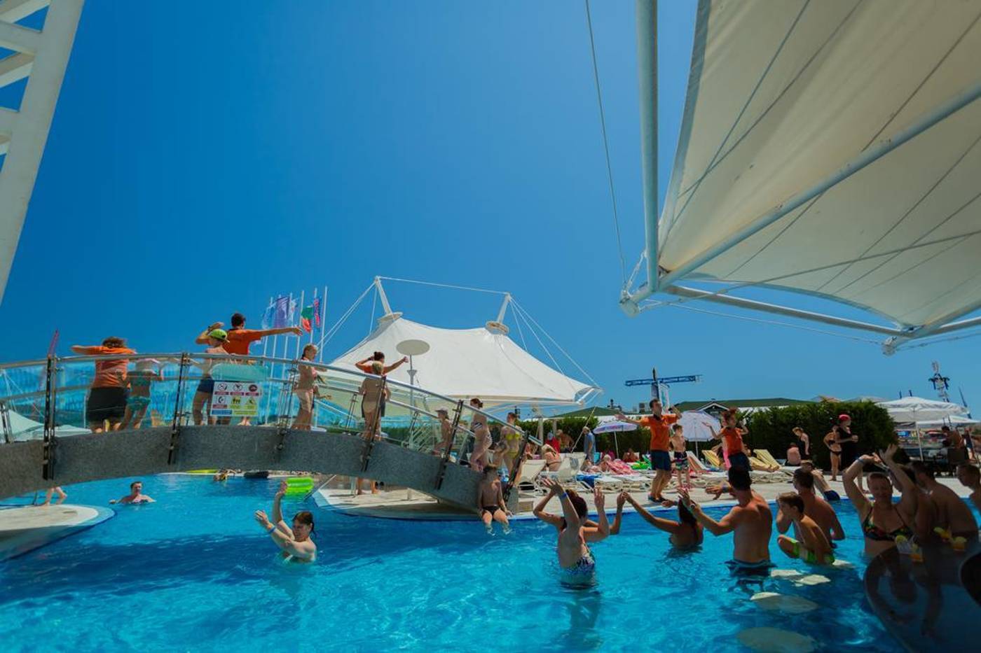 Grand-Victoria-Pool-6